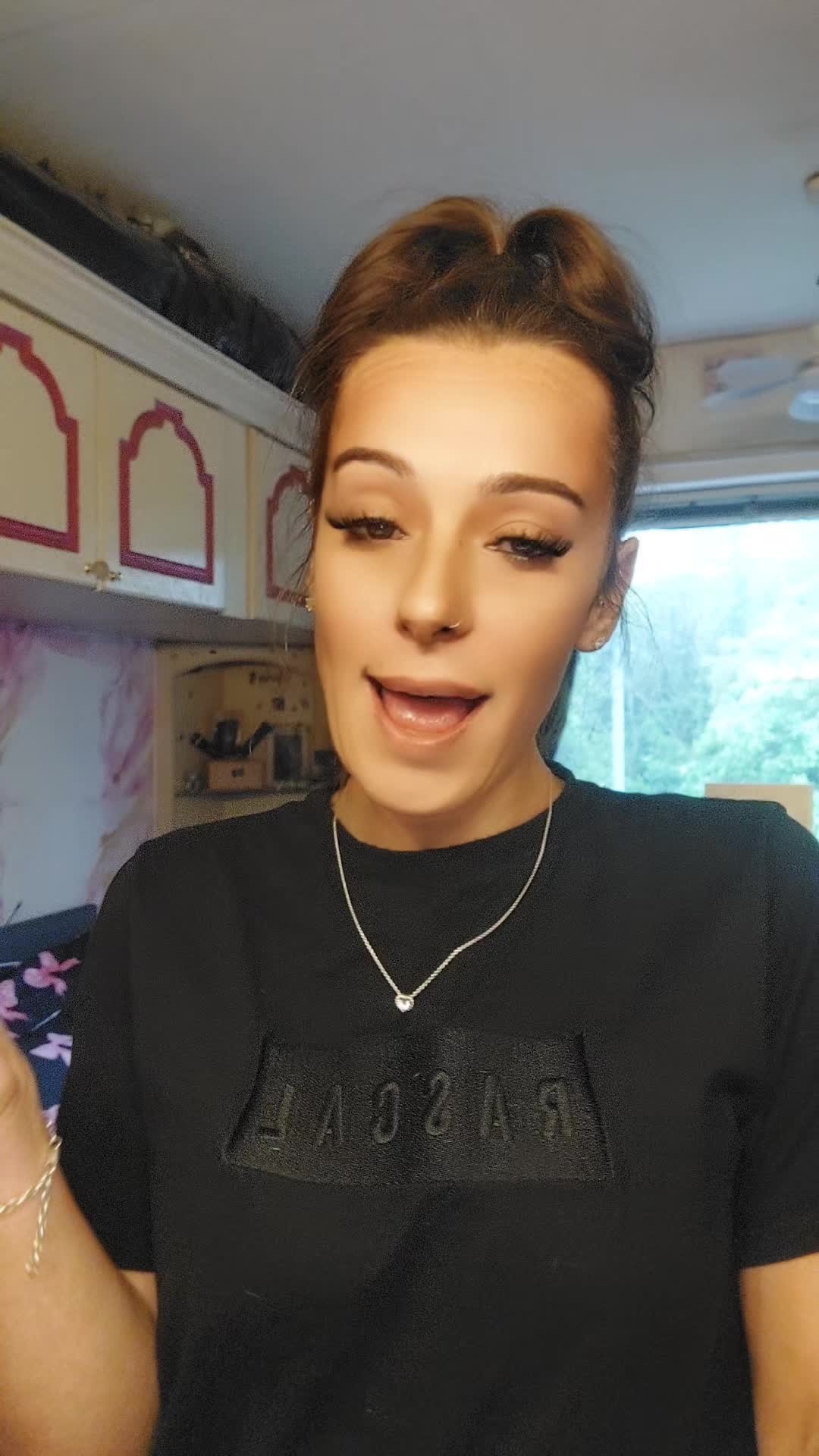 @Donna__0161