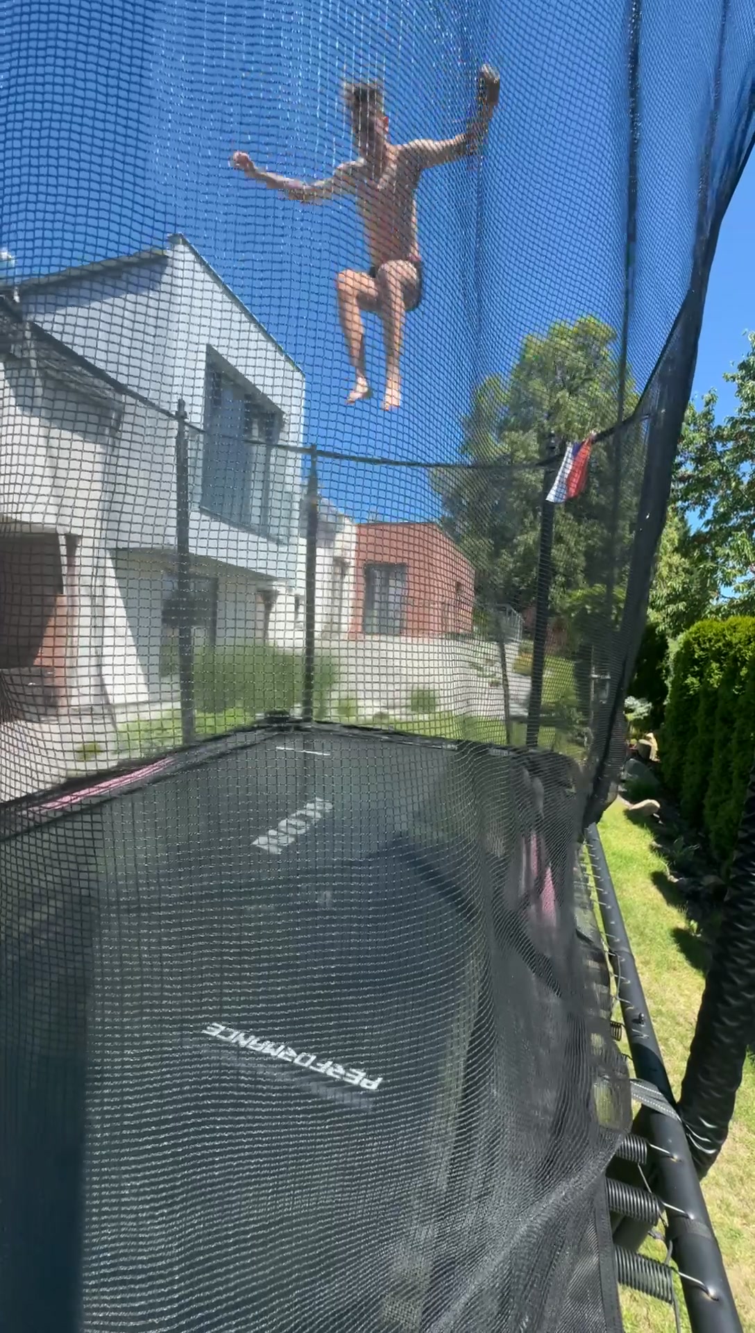 @eliiasboubal