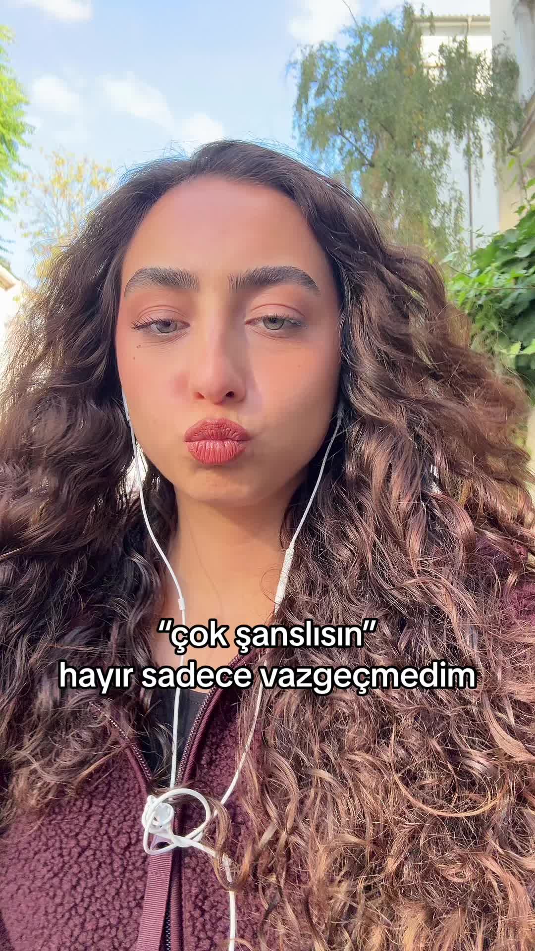 @zahraatherose