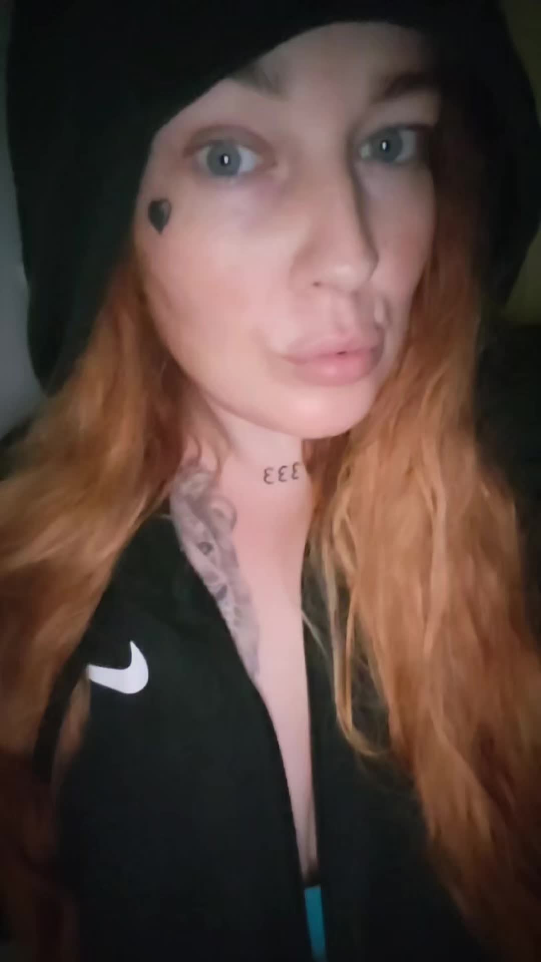 @Emz