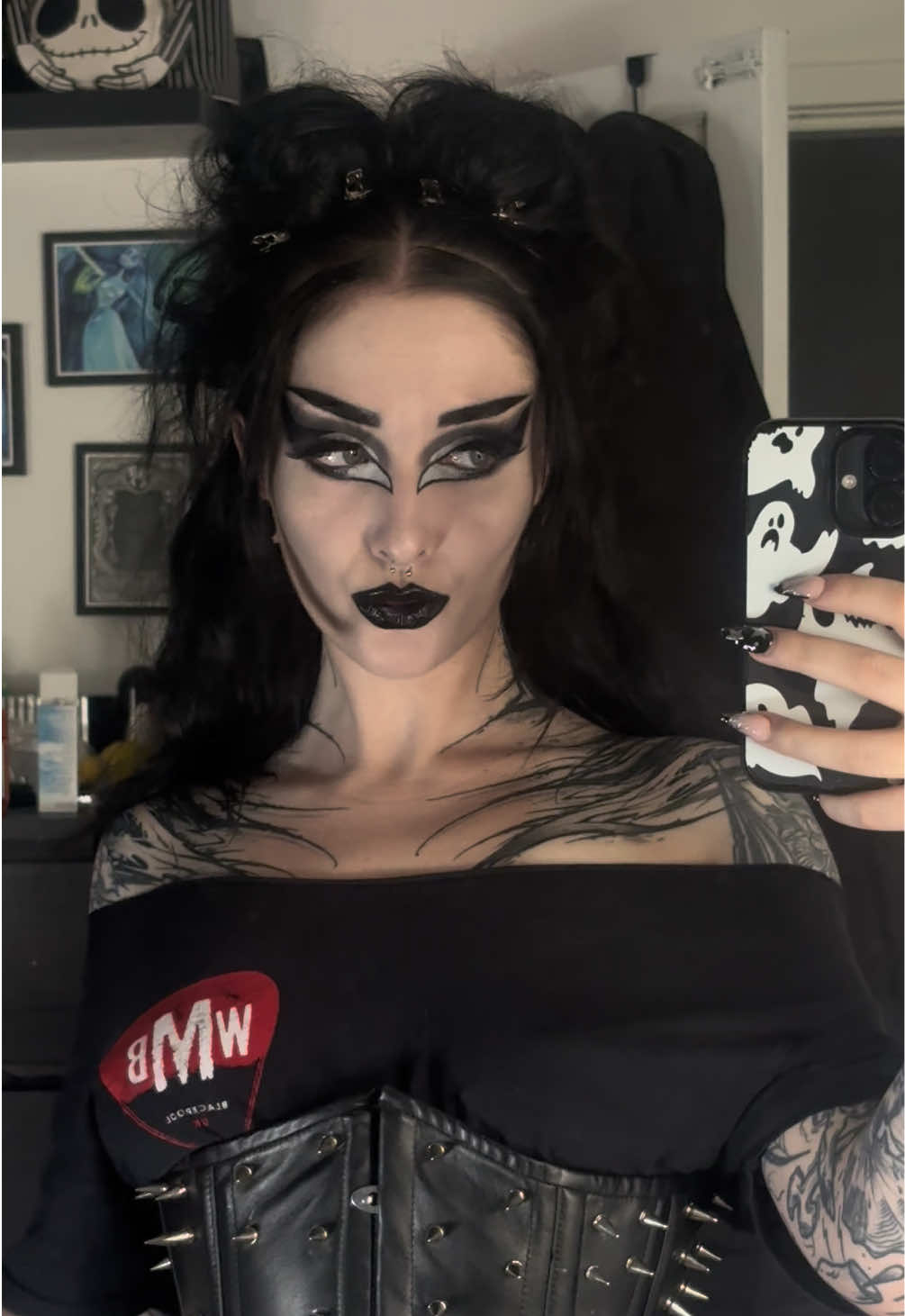 @Amber 🖤