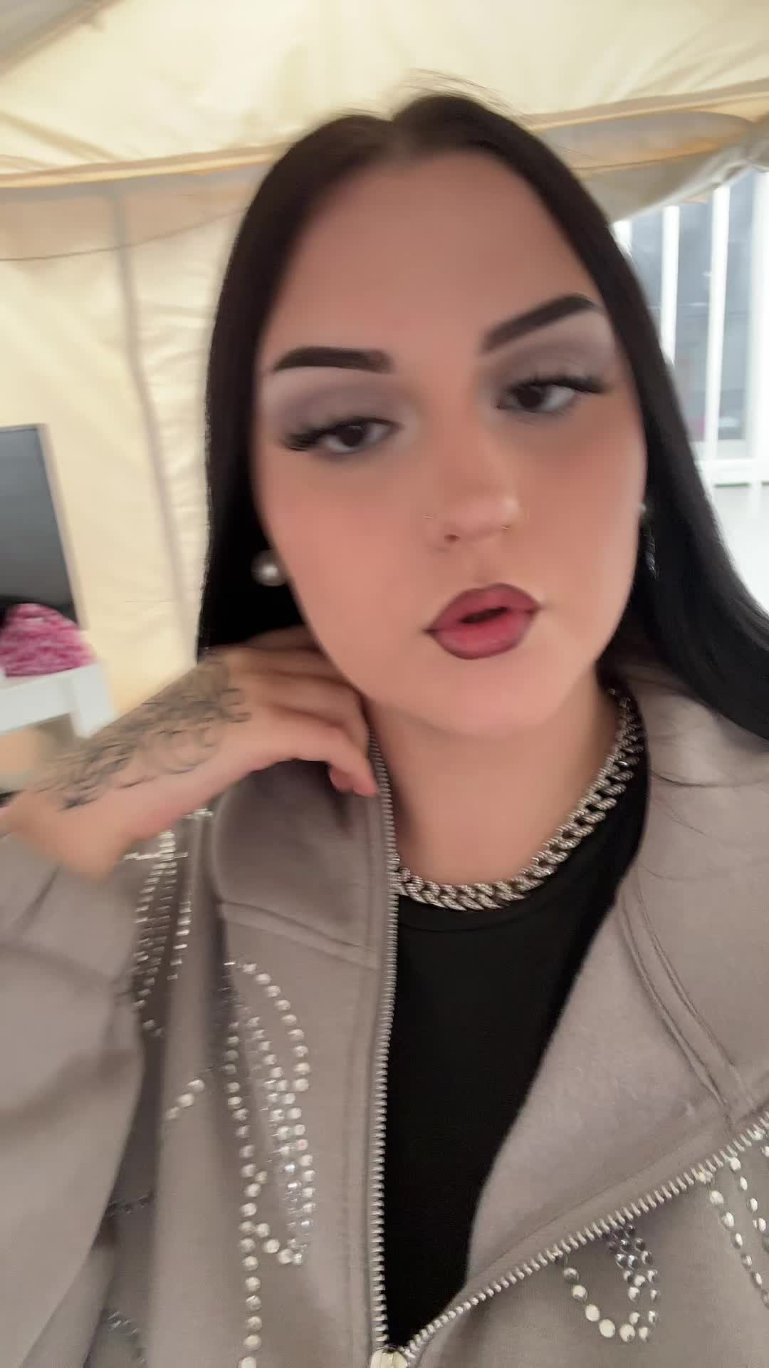 @DivaMuñozzZ