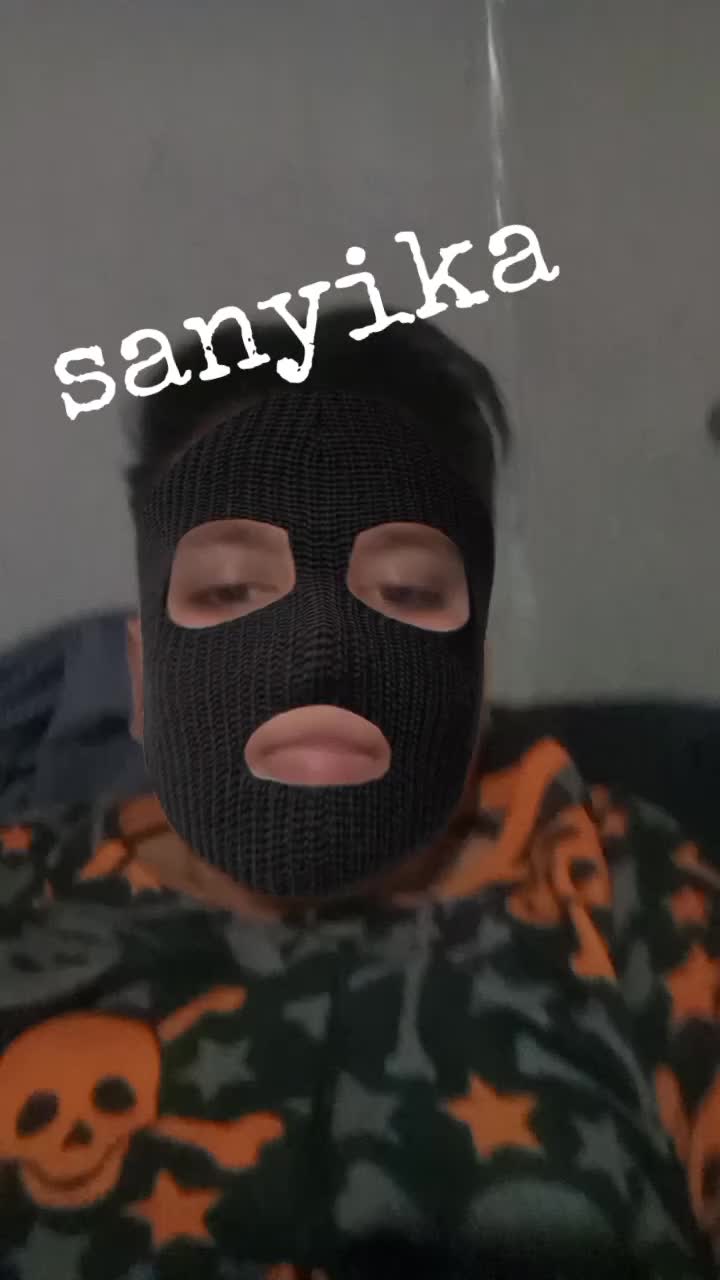 @sanyika👑🤔🤫
