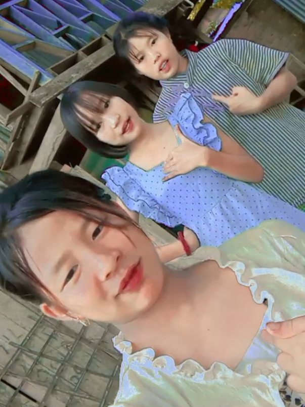 @ei.phyu😘🤪🤪🥰