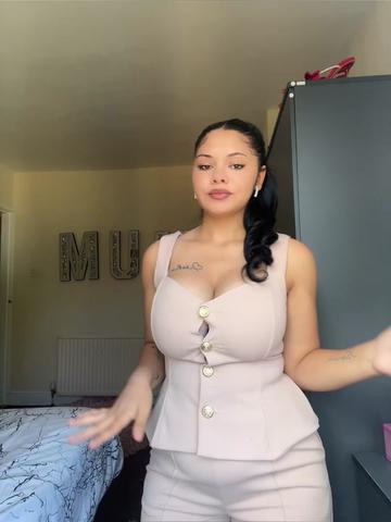 @🎀 Aneska Aisha 🎀