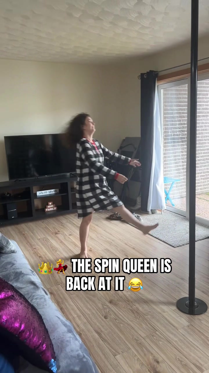 @Hotmomvibes