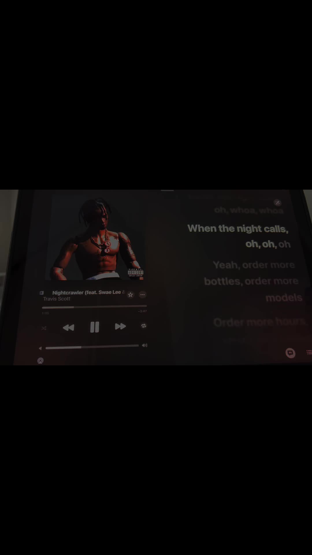 @🎧