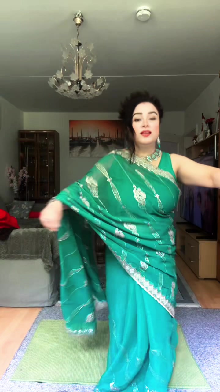 @Rina Sharma🇩🇪