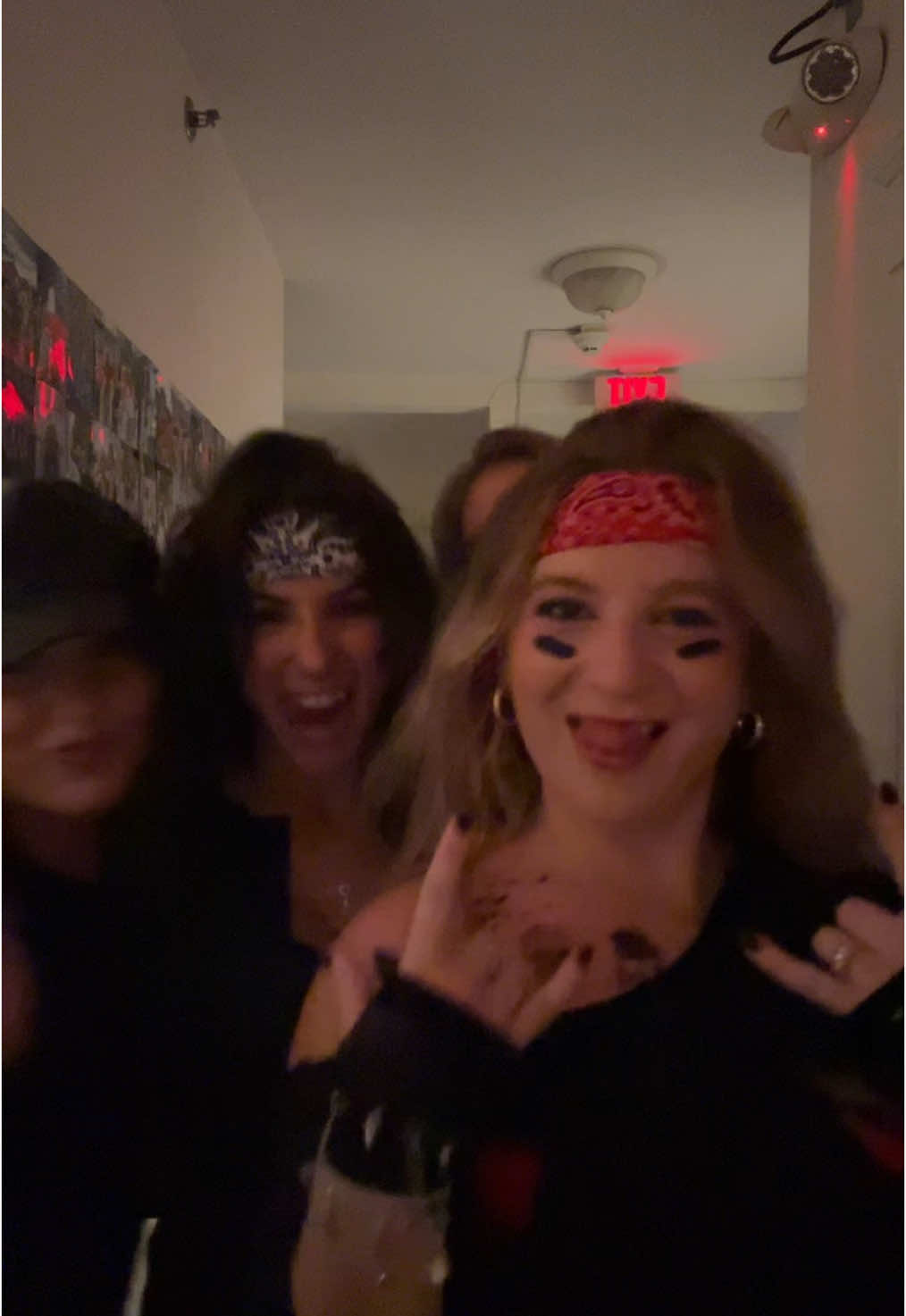 @AV
