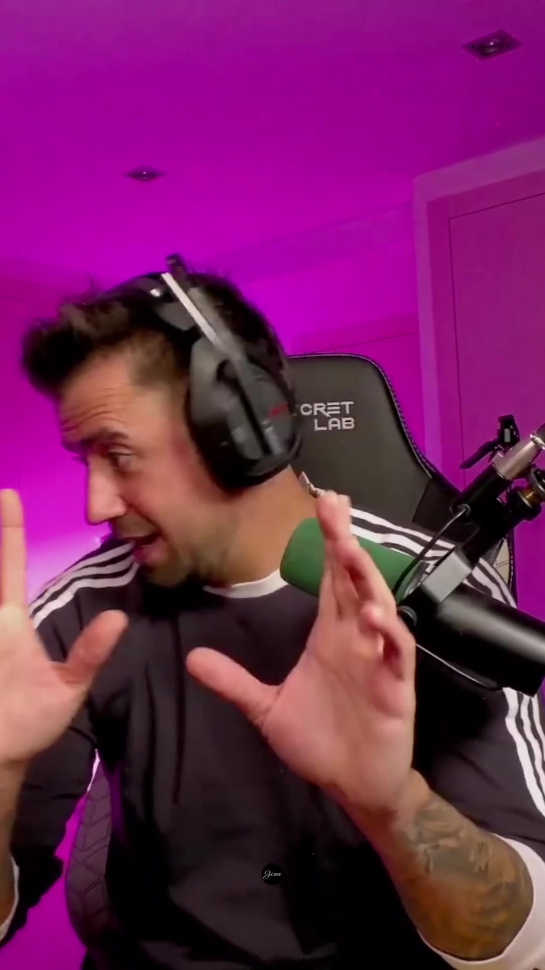 @Jizee