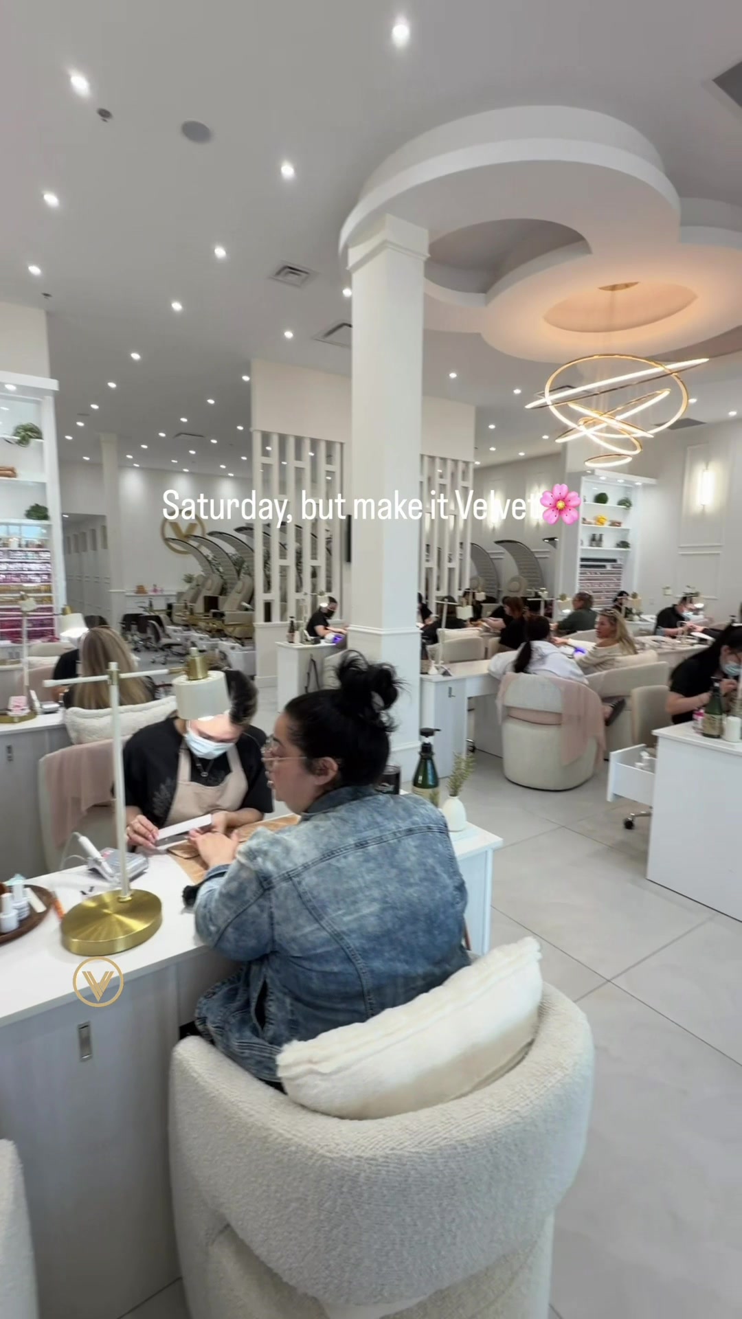 @velvet nails kw