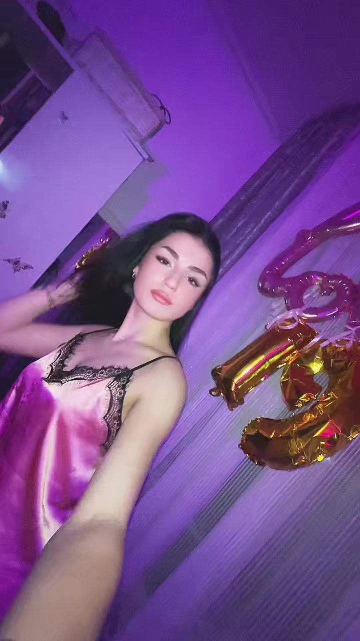 @nicoletaavaleriaa