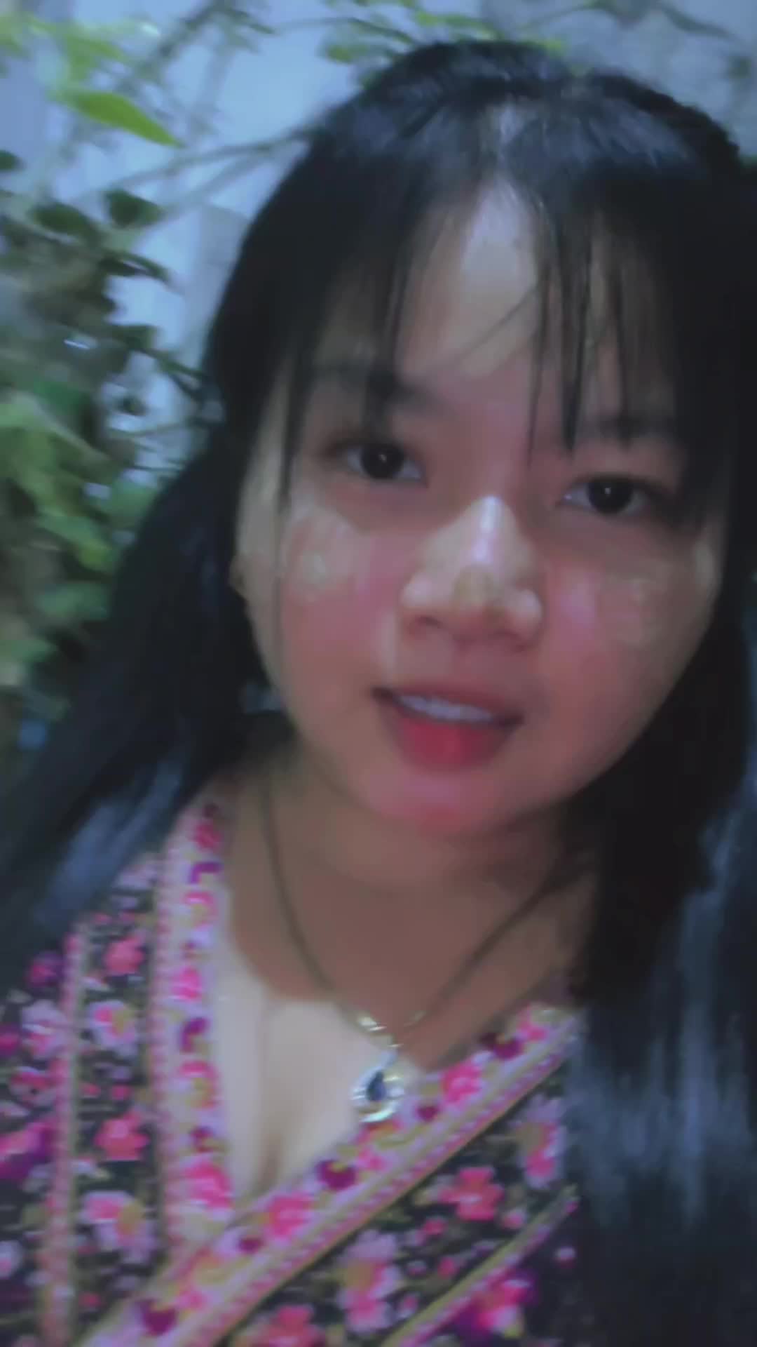 @Nyeinđ¸đŤ(ááźáááşá¸ áá˝ááşá¸ááŹđđ)