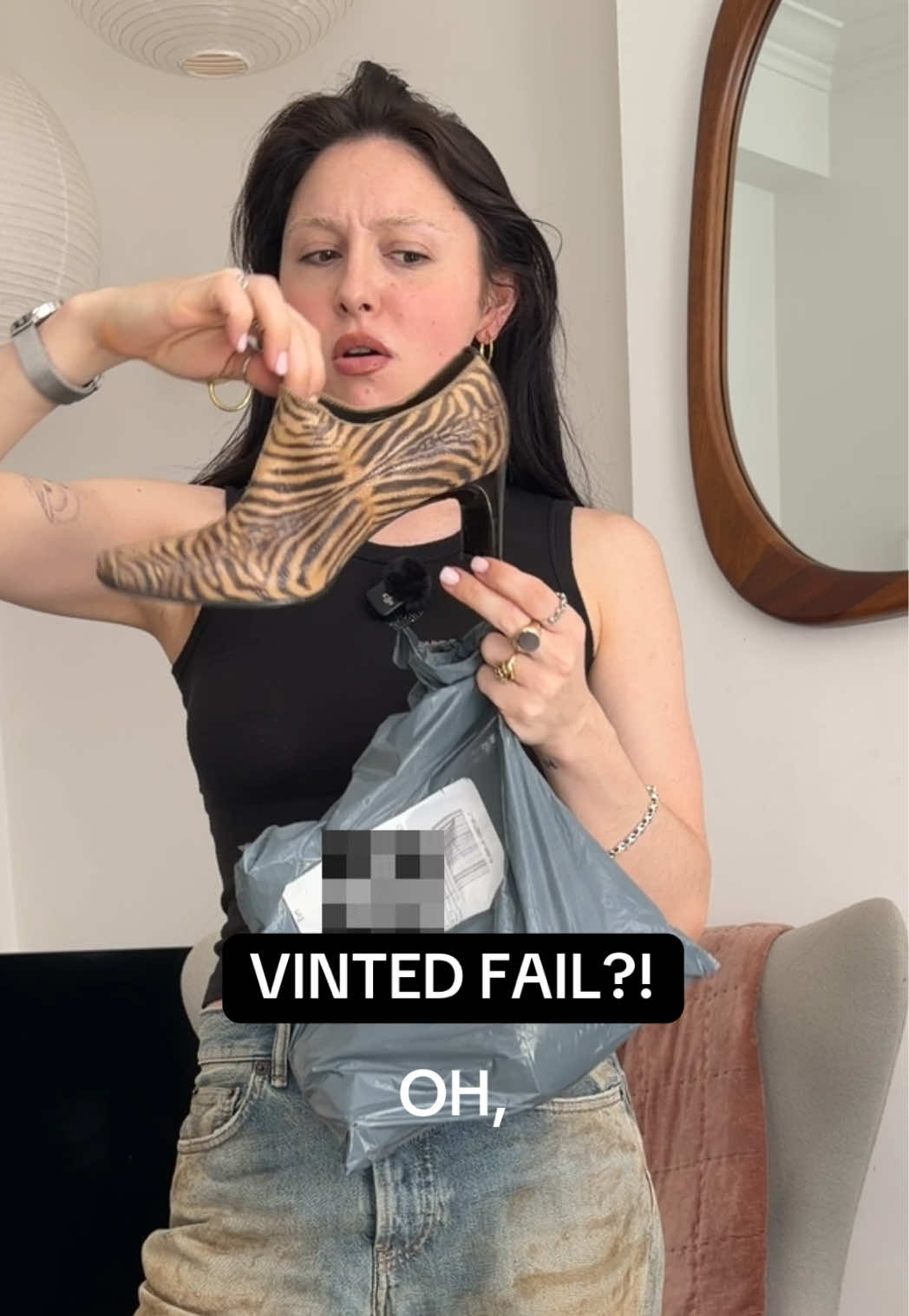 @misslivdarcey