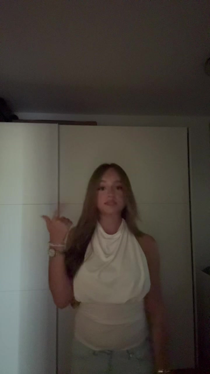 @𑣲𝐃