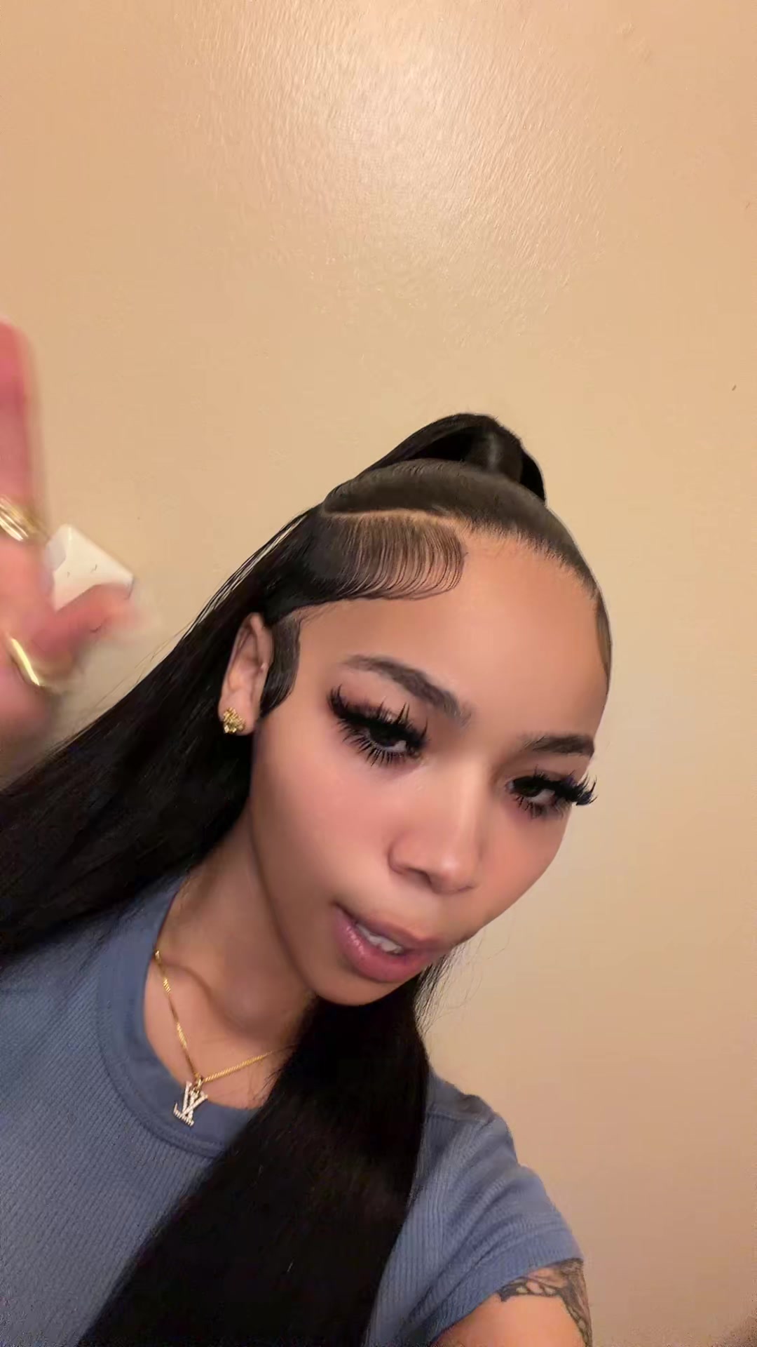 @gabriellaa