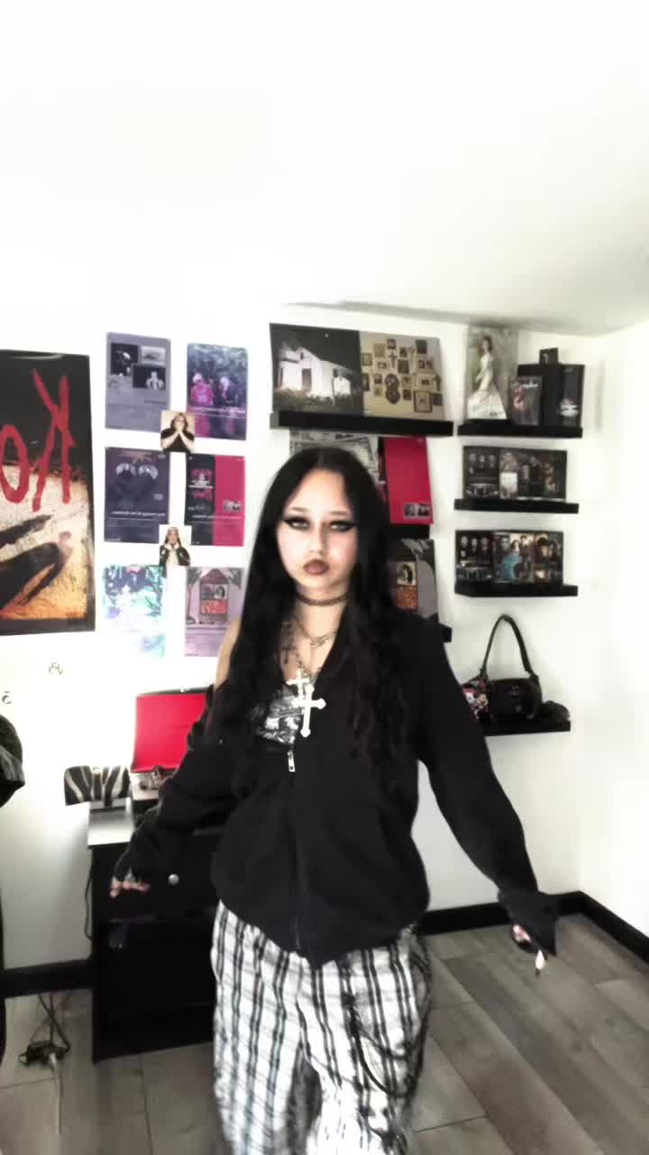 @𝙷𝚊𝚒𝚕𝚎𝚢.