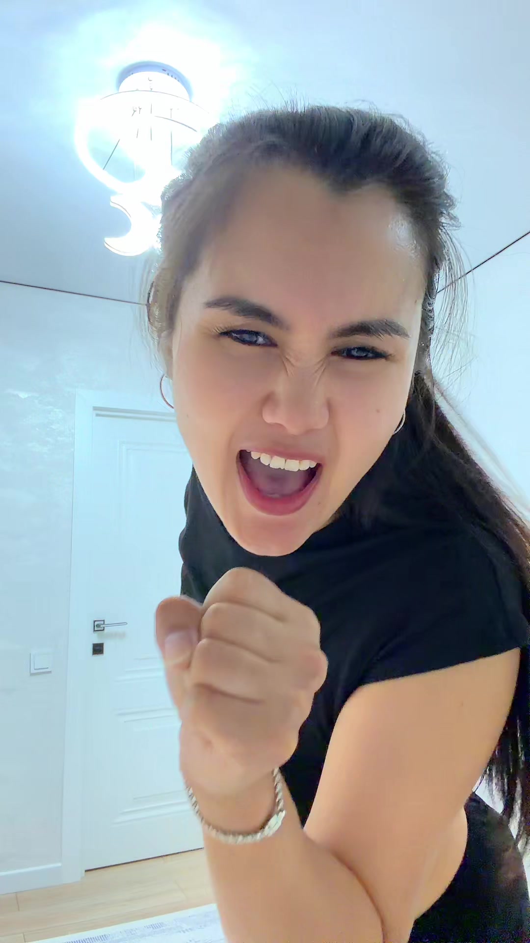 @Тина