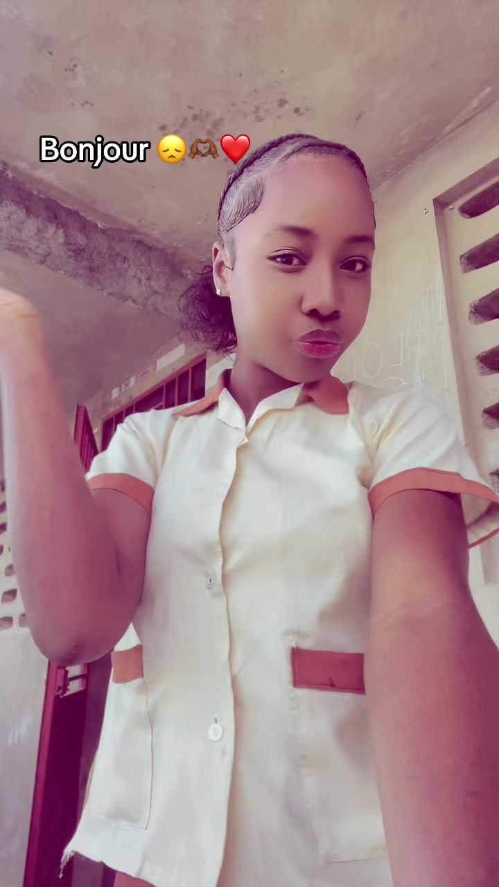 @L!!Y4h ð