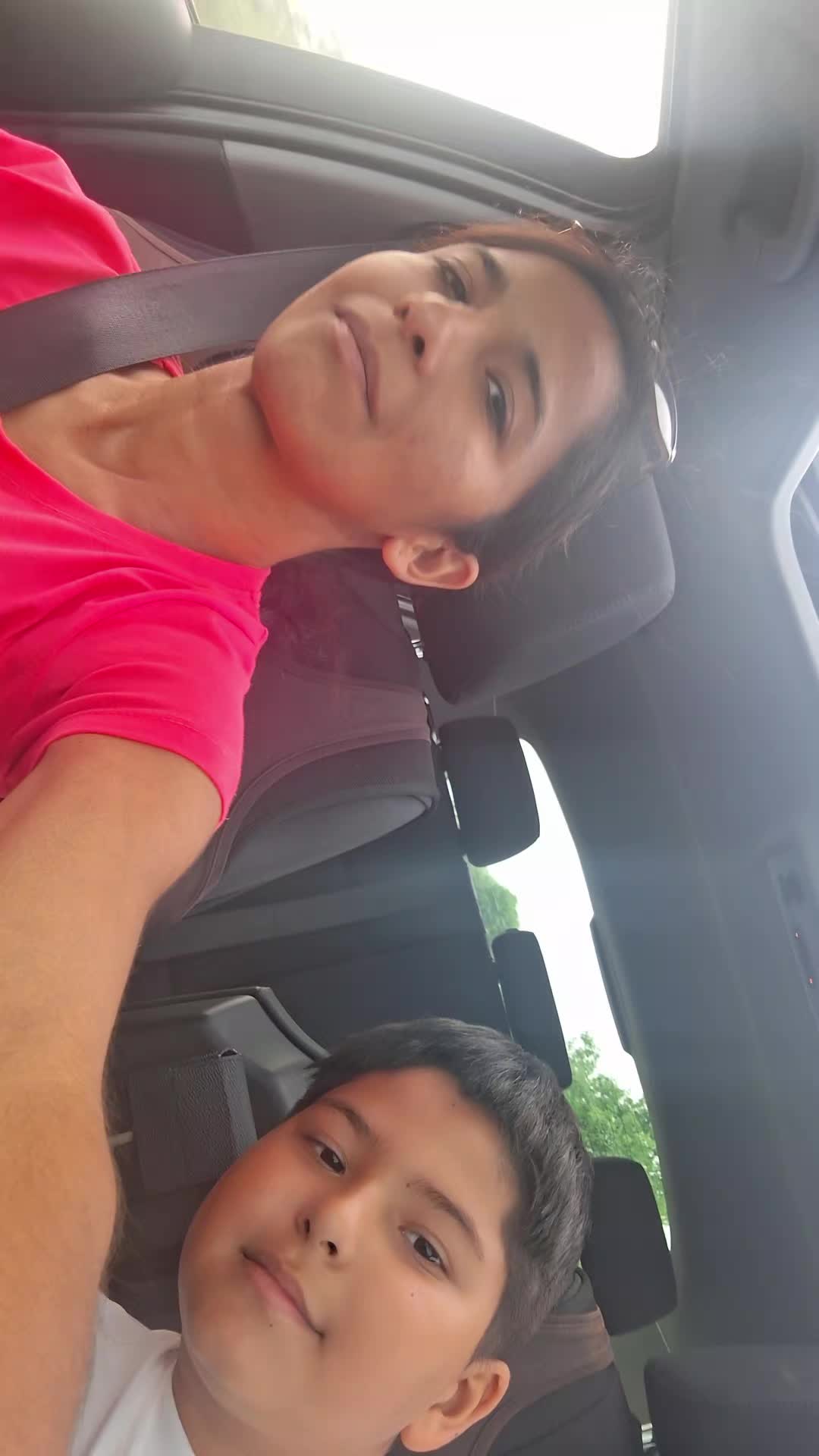@Szandi ⚽👩&zwj;👦❤️💙💯🙏😇😇😇