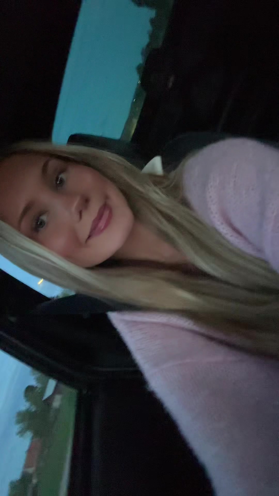 @Ella Carlson