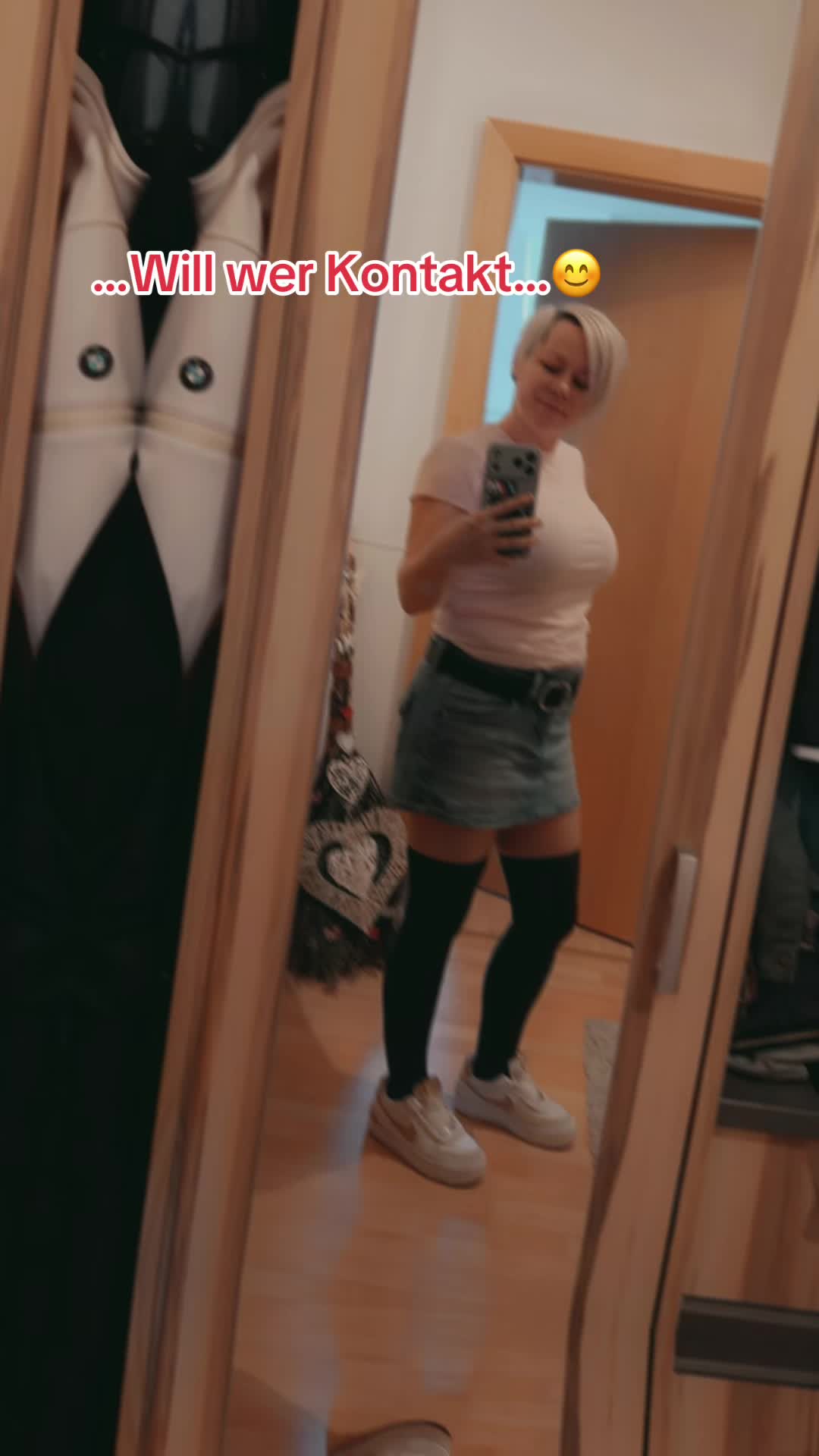 @H_O_L_Y_L_O_U