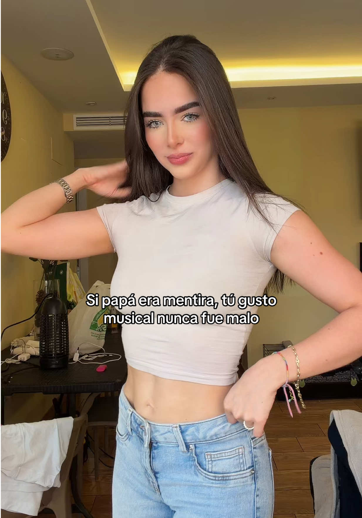 @Sabrina salvatierra👀