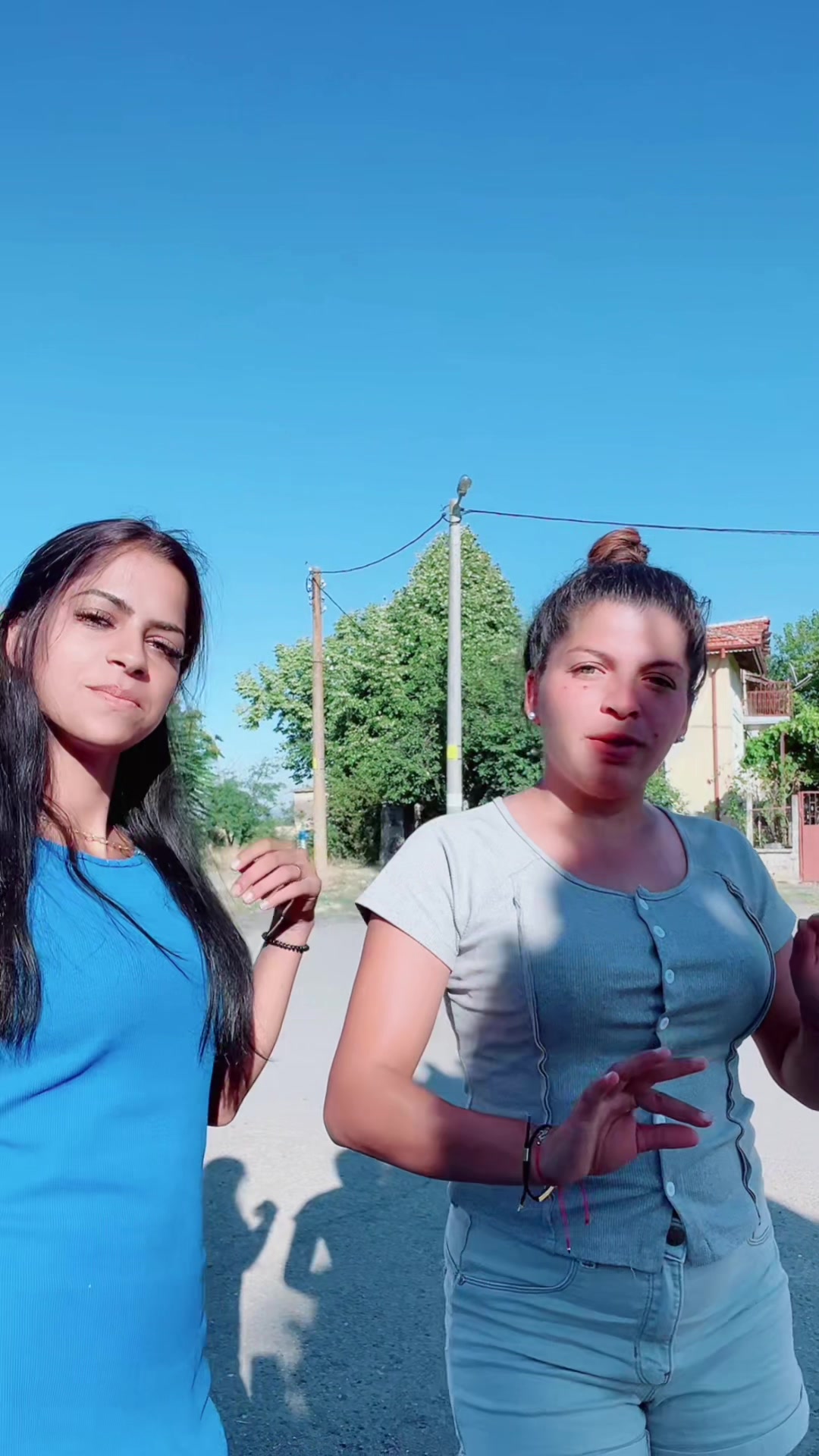 @✨🦋Гери е тук🦋✨