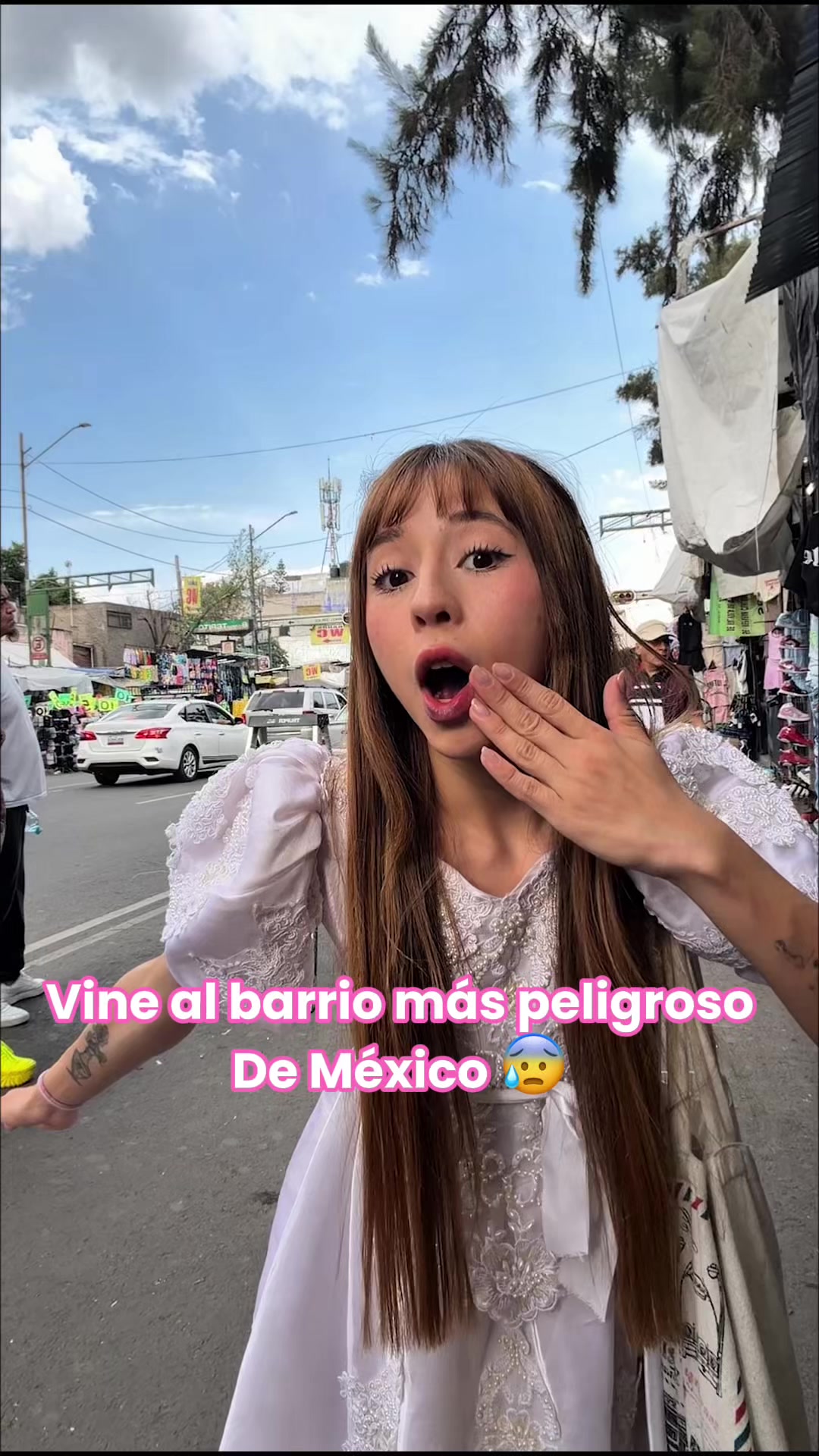 @Emily León