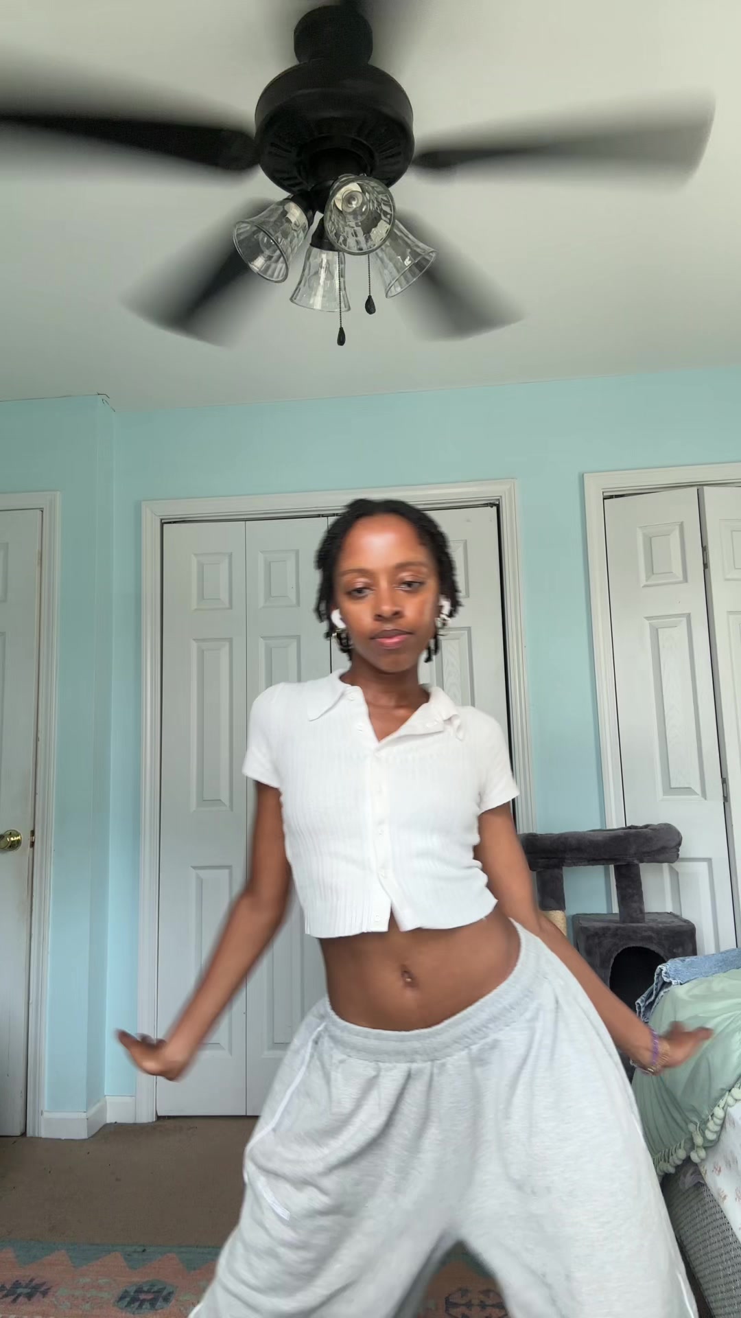 @Uwera