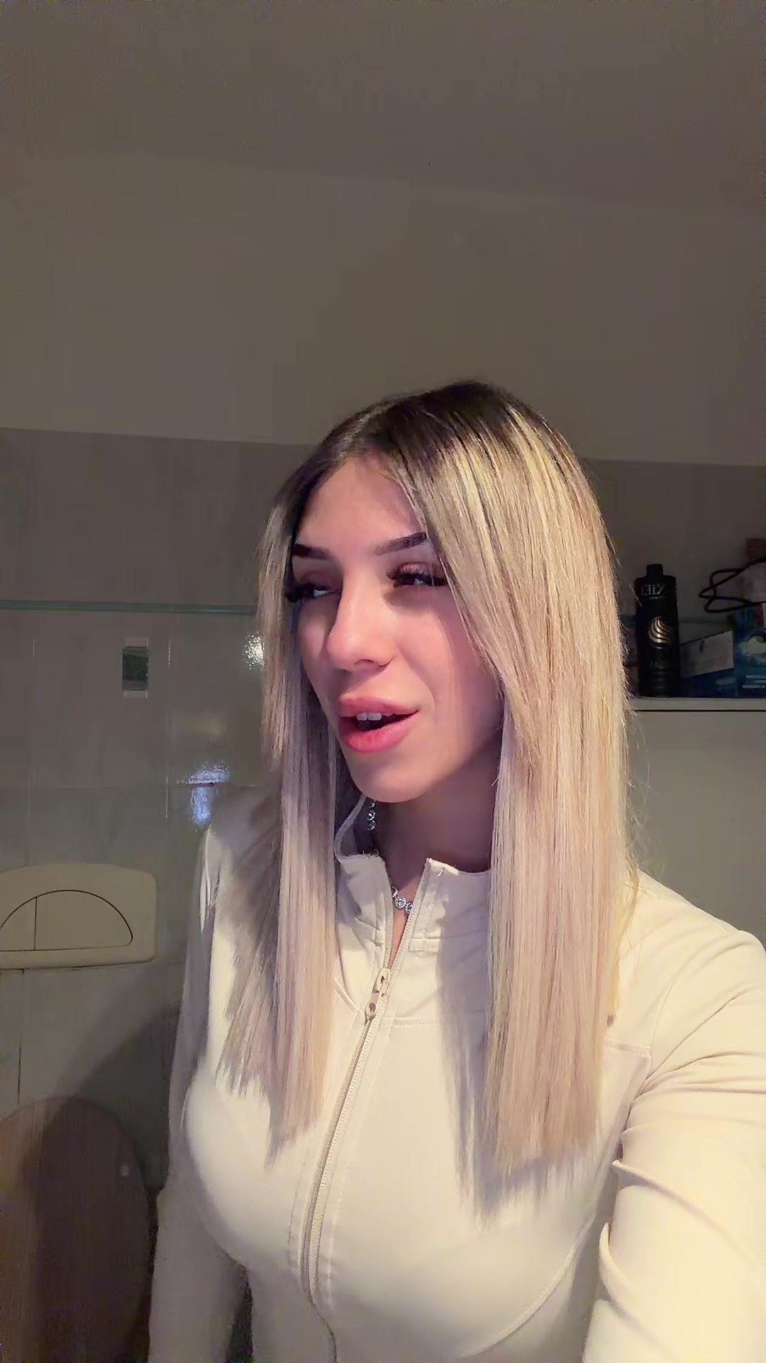 @Denisa🩵🦋