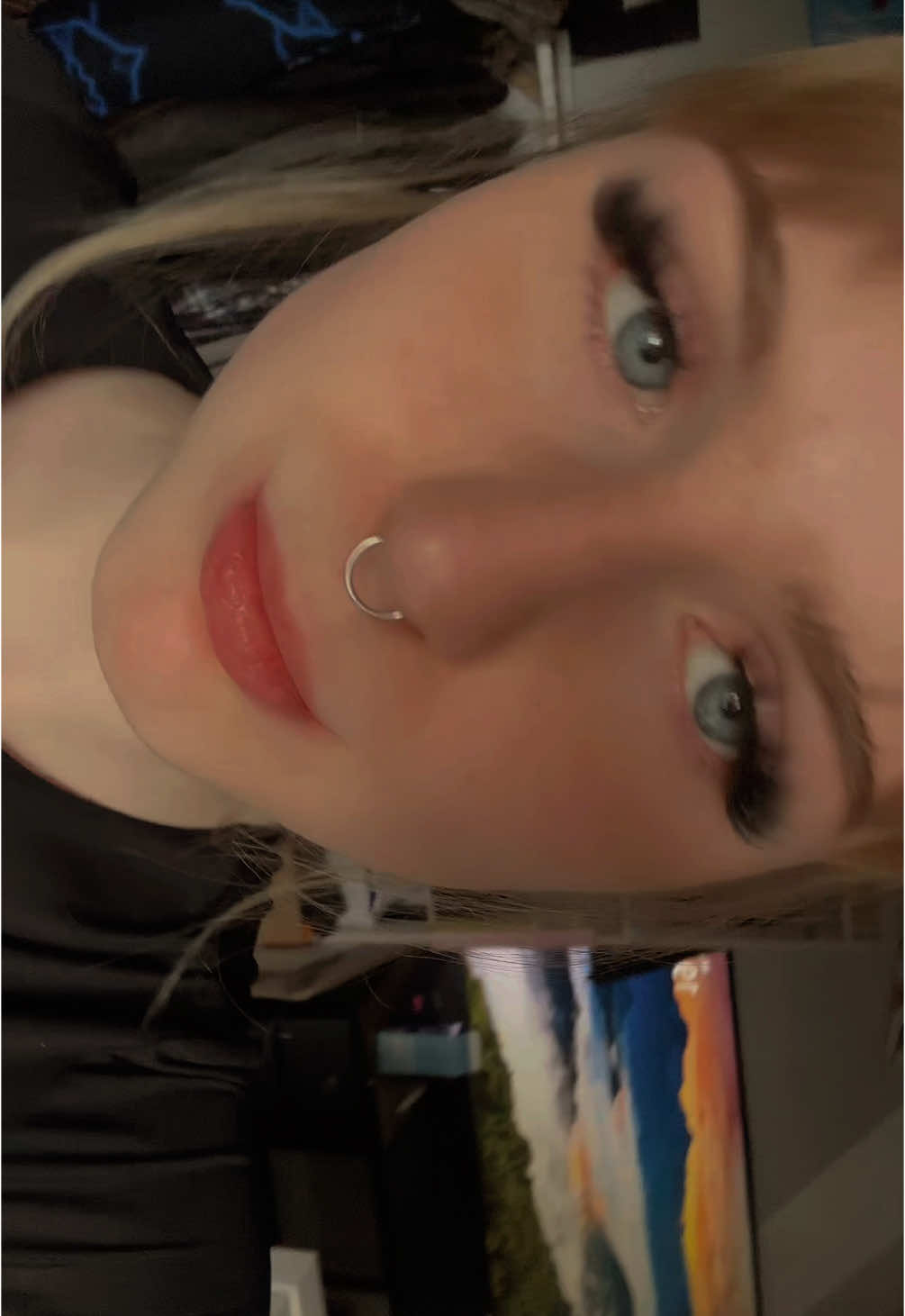@holly.sm444