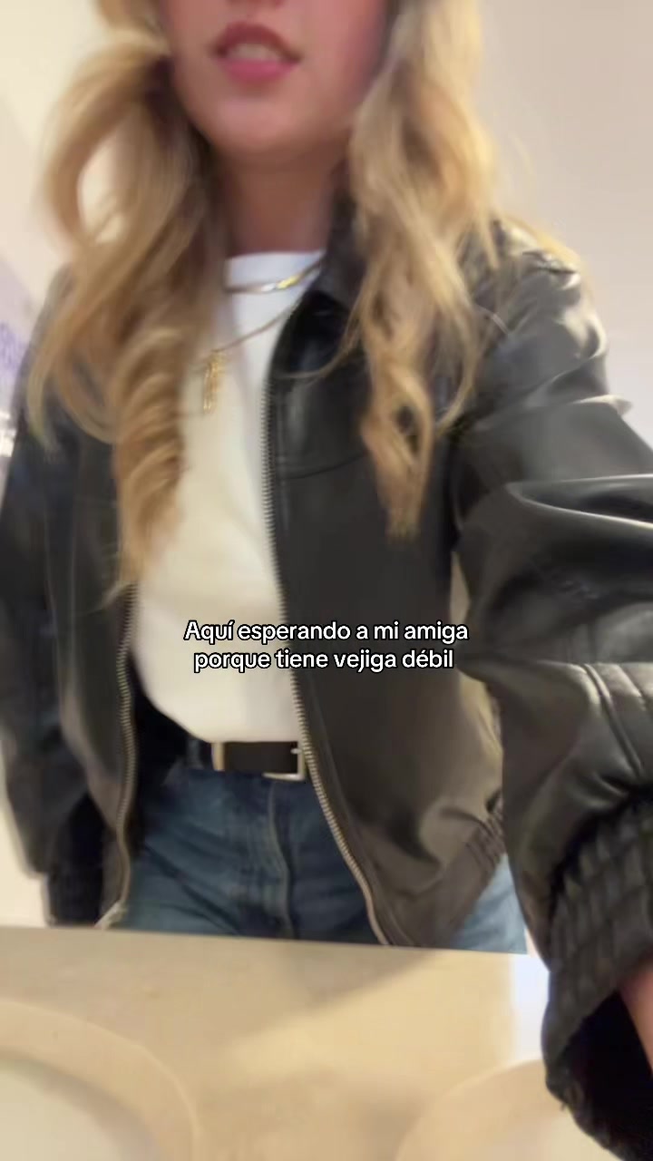 @Andrea🪽