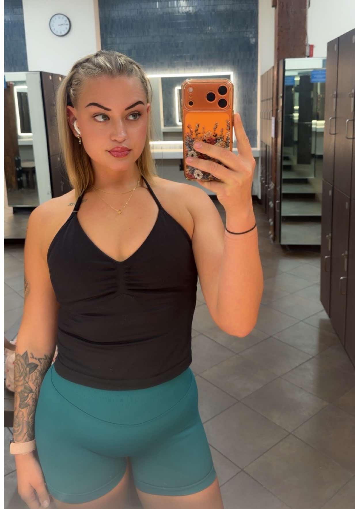 @kirsten.nicole ✿