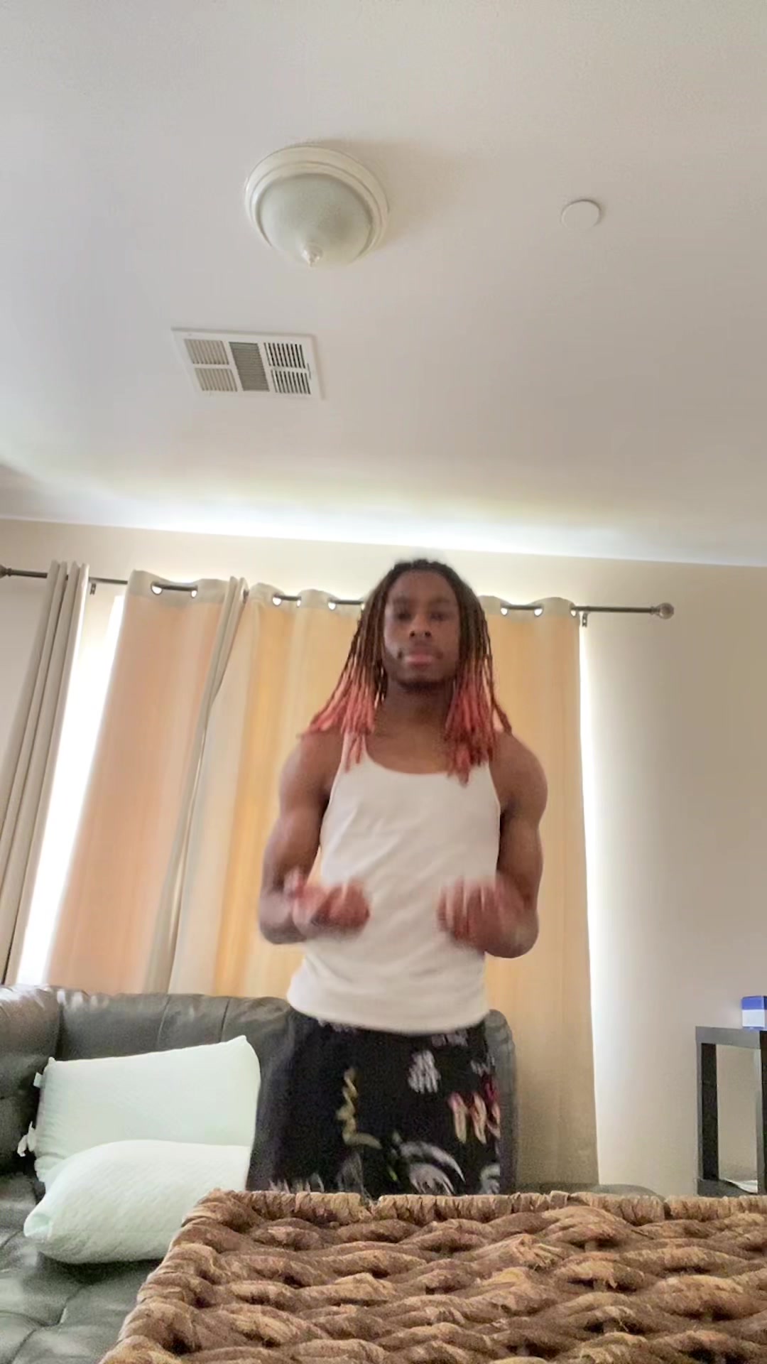 @Stainsforslimanesss