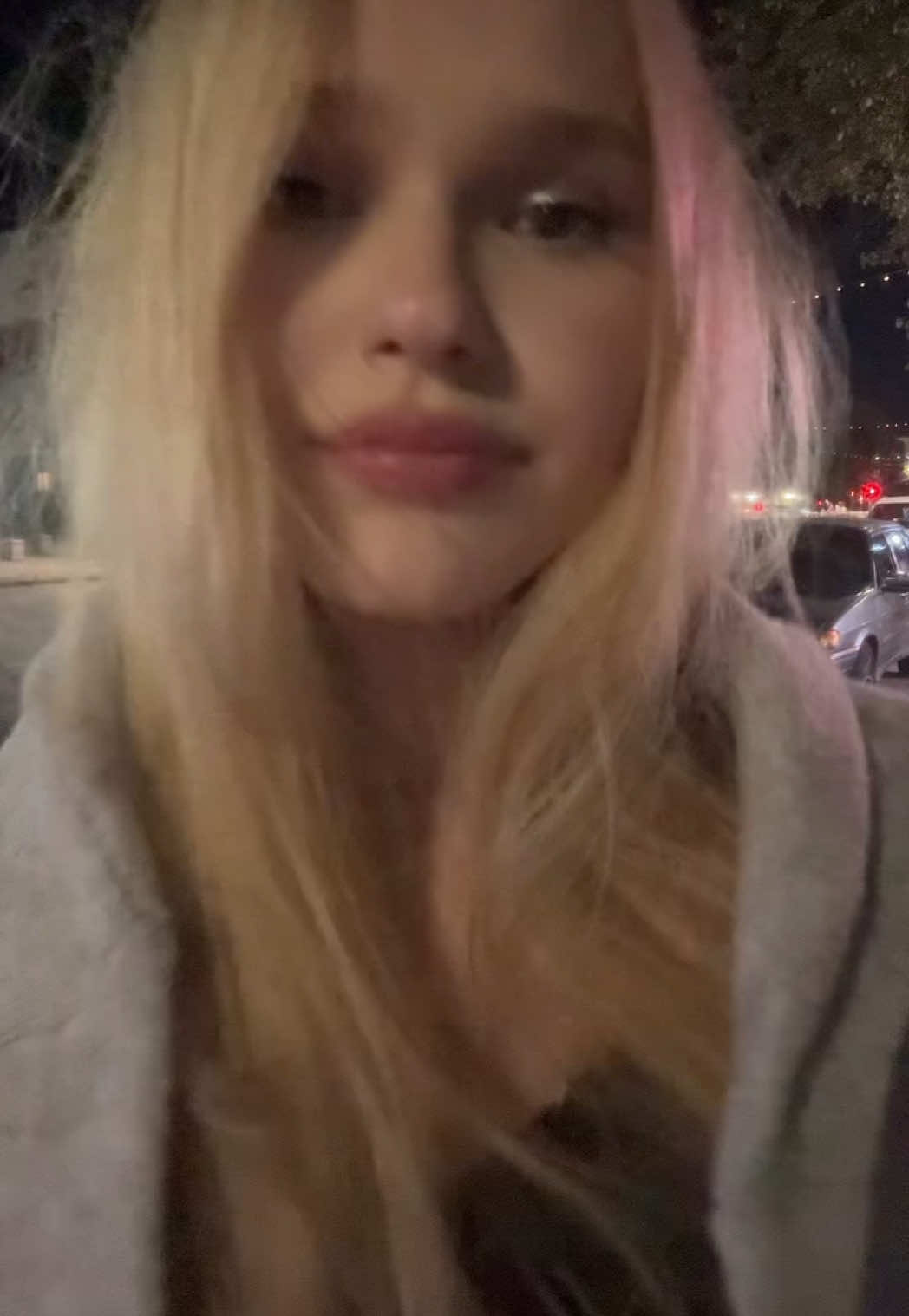 @🦊