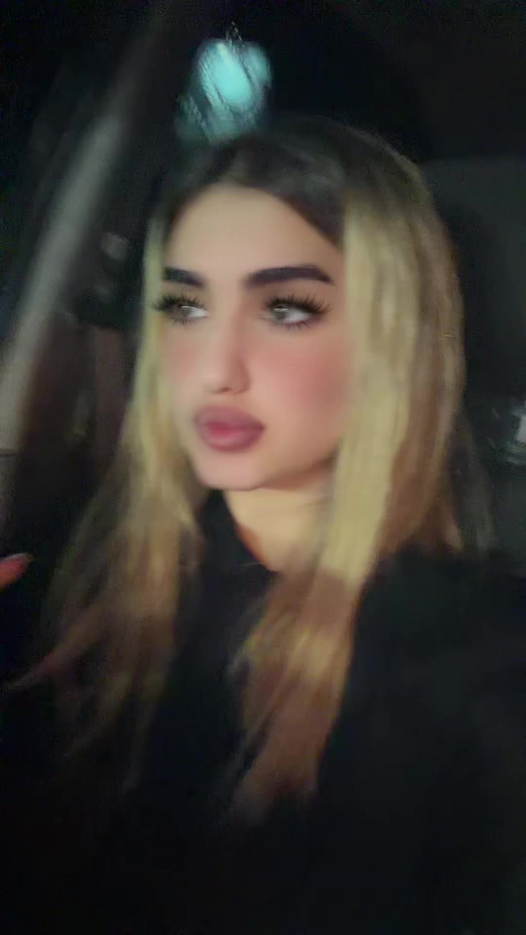 @elenahmadi1