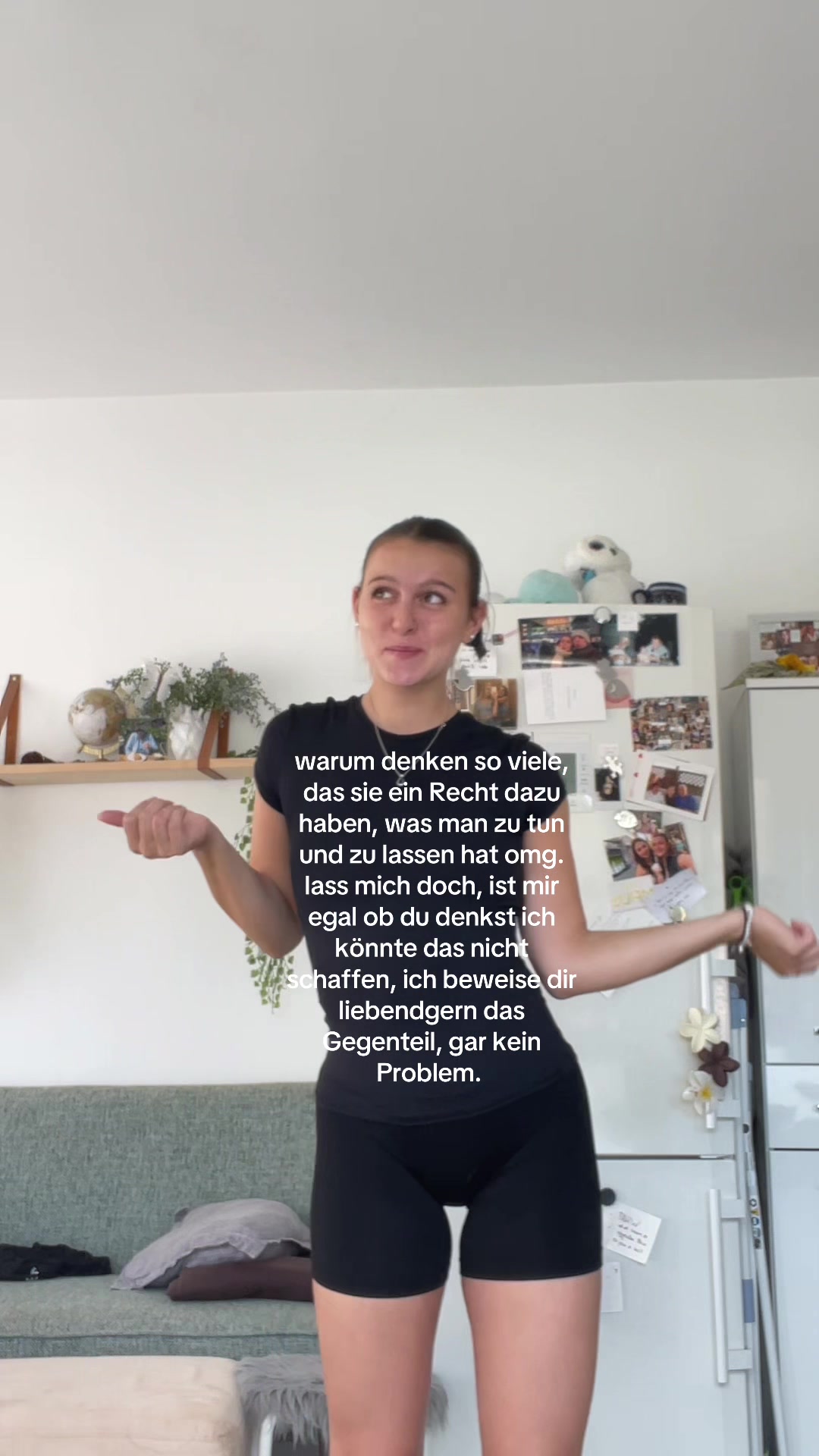 @melina valerie