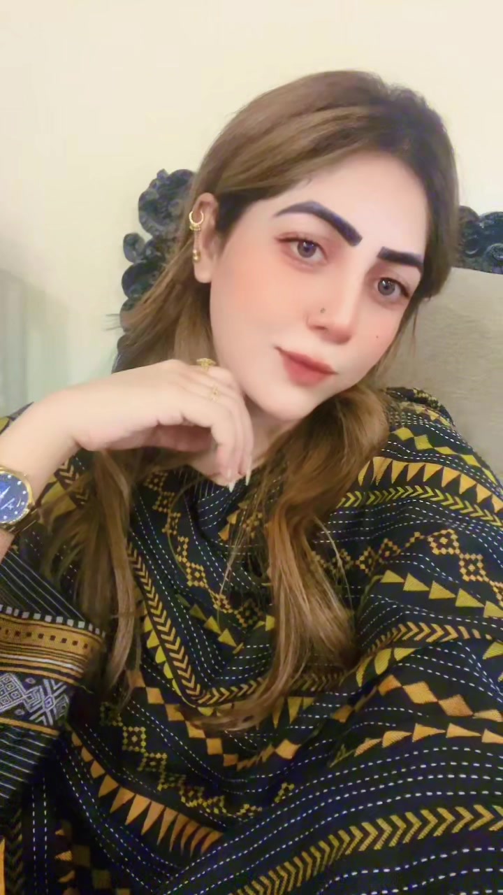 @Nusrat_Pathan