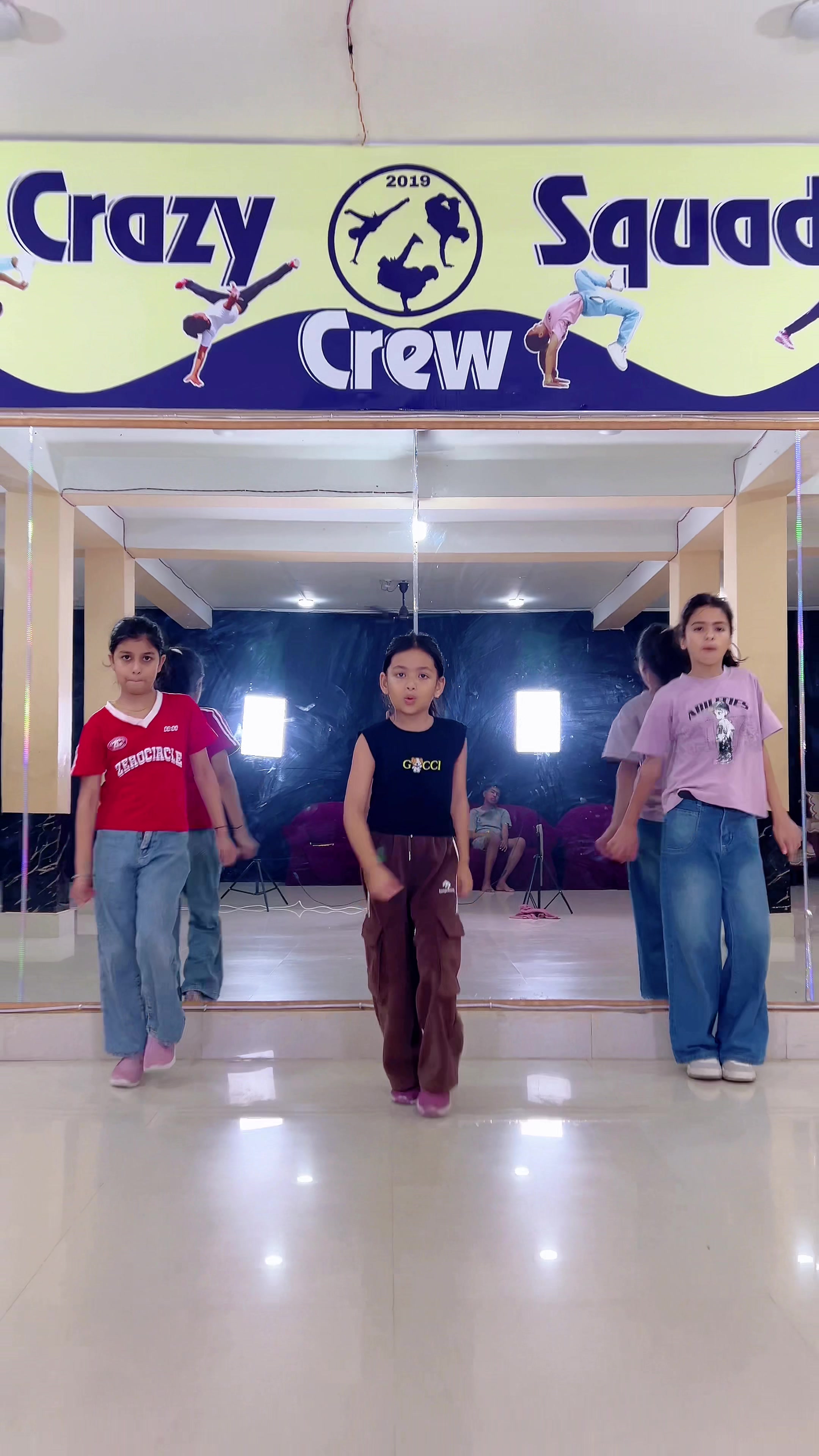 @Crazy Squad Crew