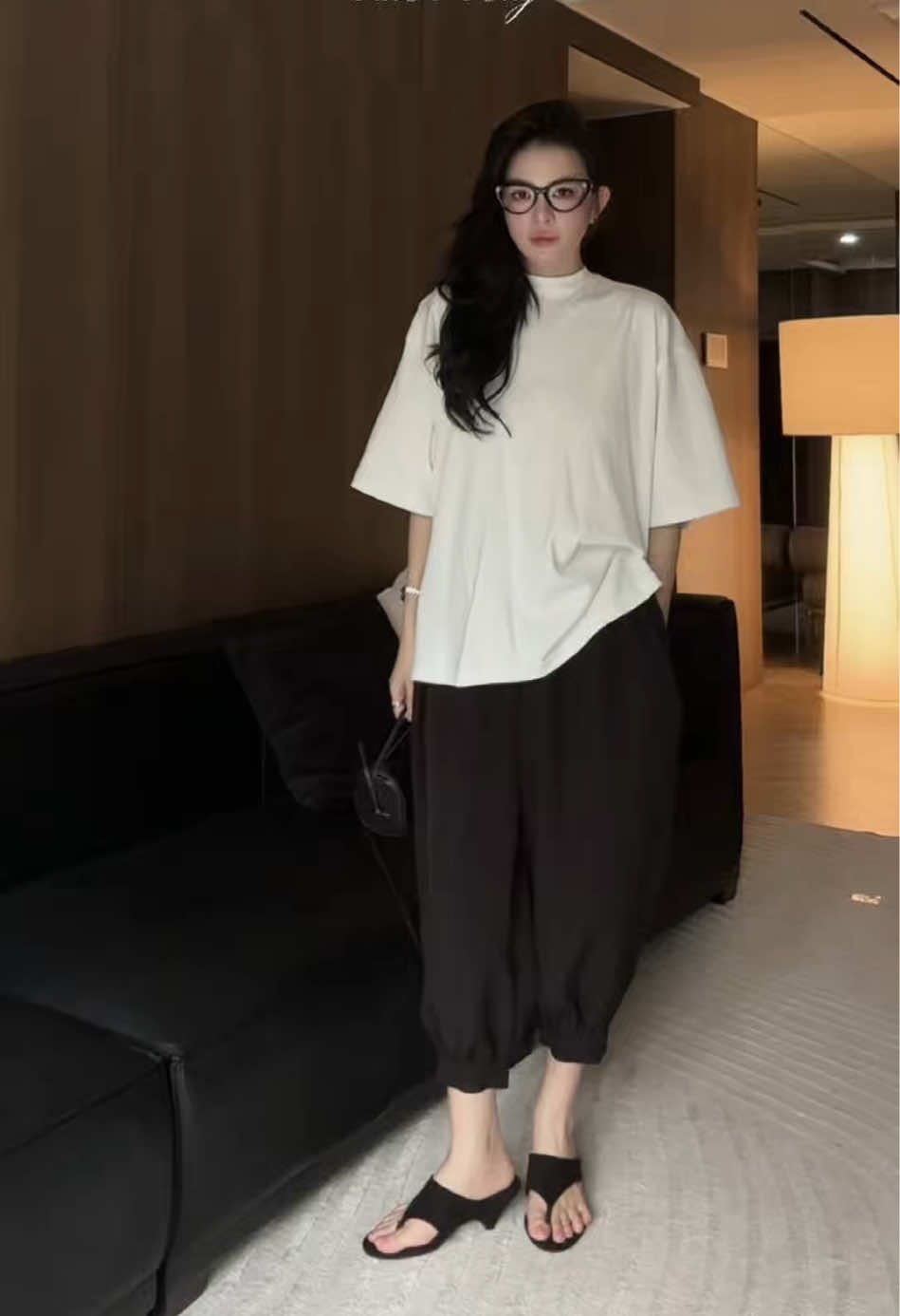 @Vẫn là bạn nhưng sang hơn