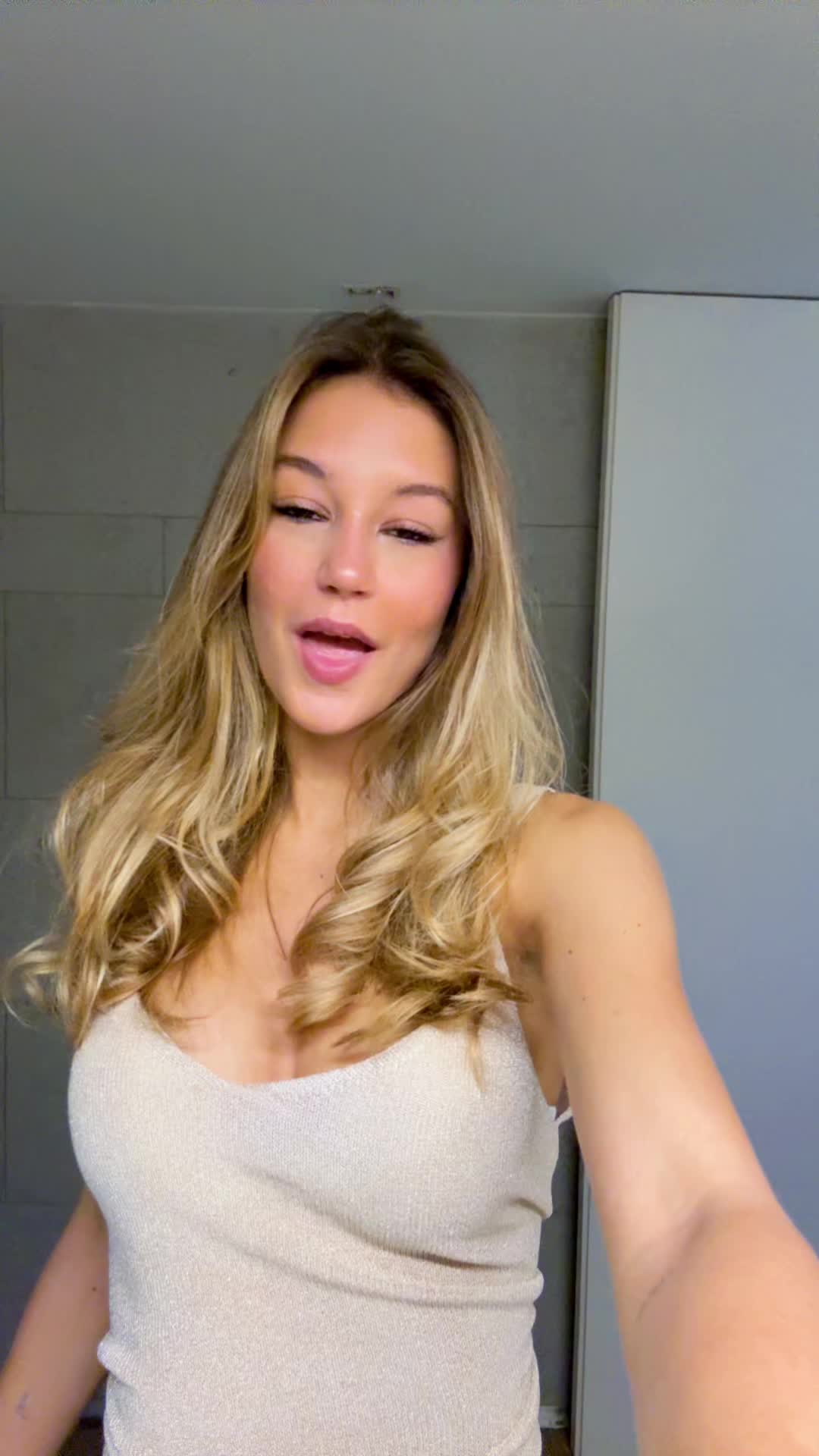 @adrii