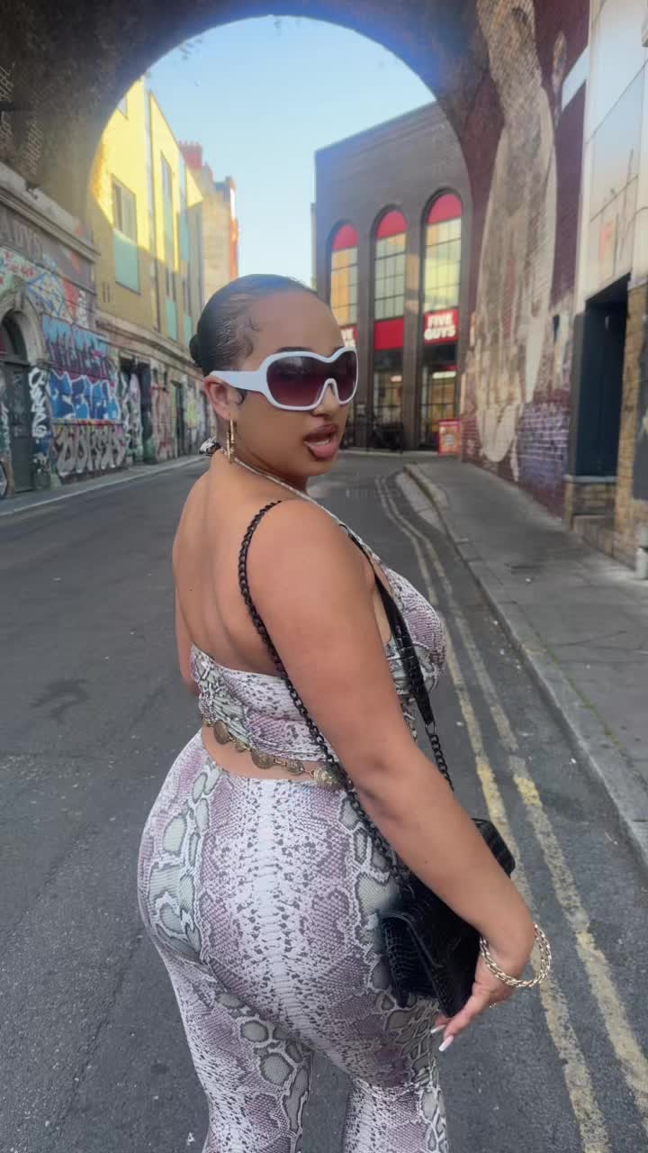 @tionneitaliaa