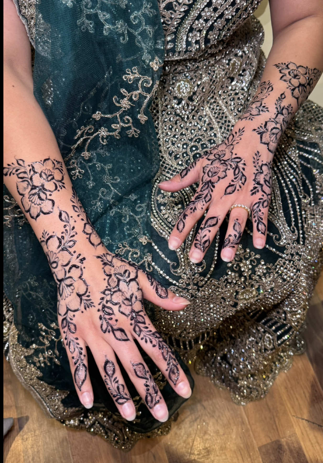@Leicester Mendhi Artist