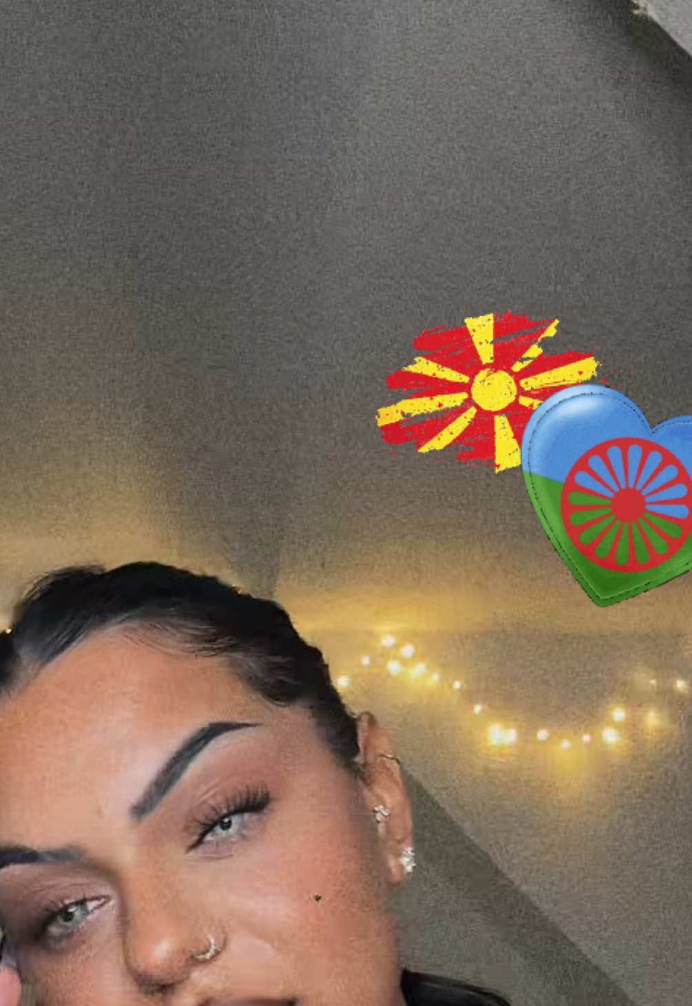 @bellaxlaila