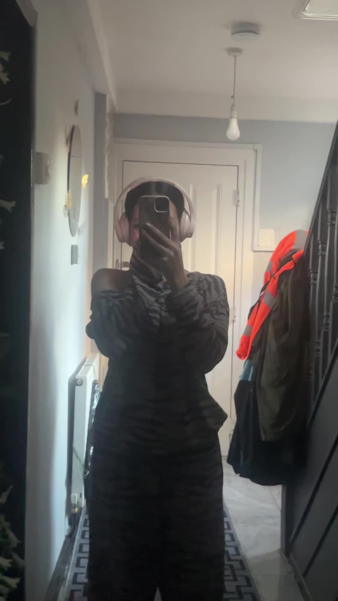 @foxiliciouss