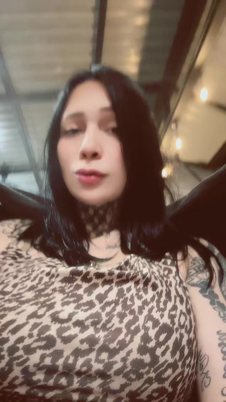 @Ivonnecabelloymas