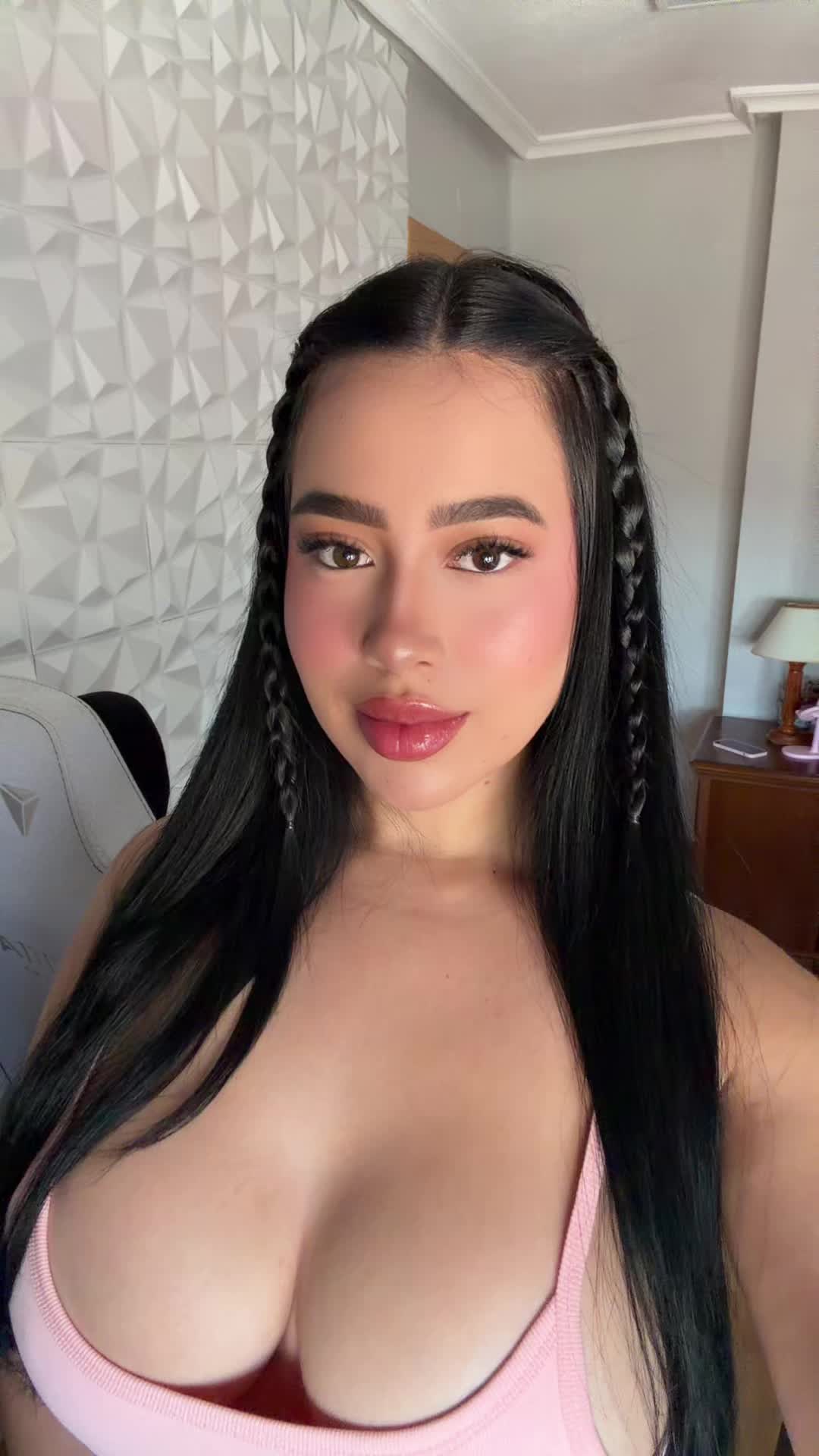 @valesuarezl_2 👑