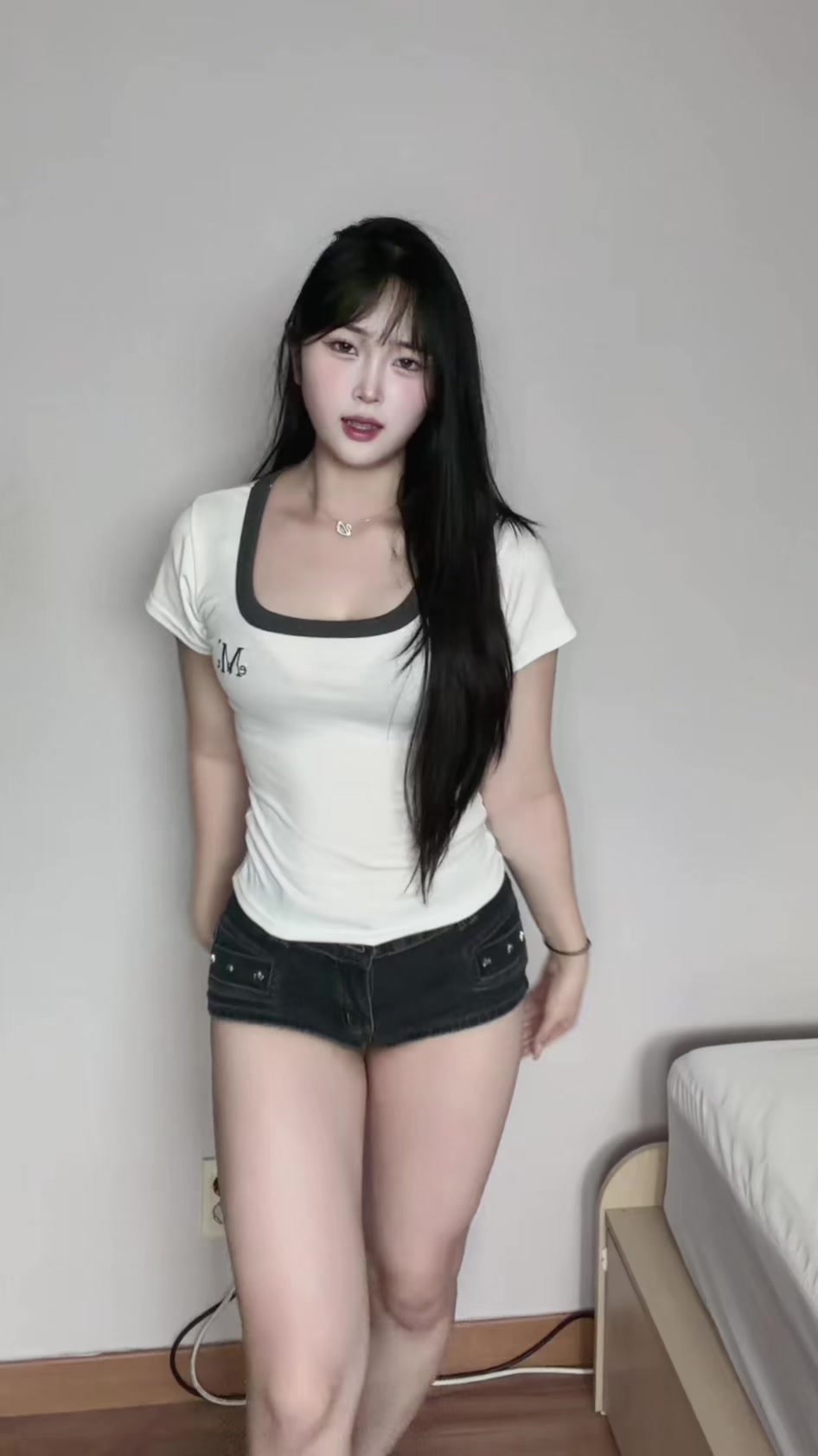 @jiiyoon