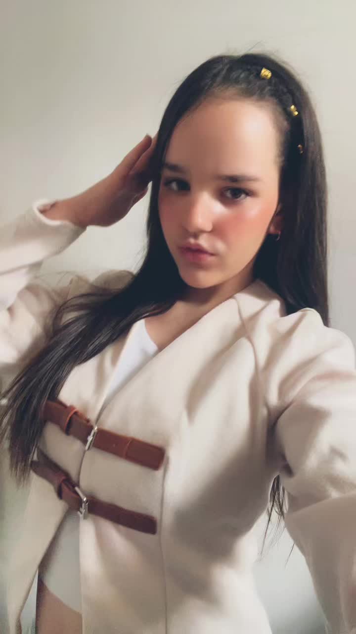 @𝑆𝑜𝑓𝑖𝑎 ✯